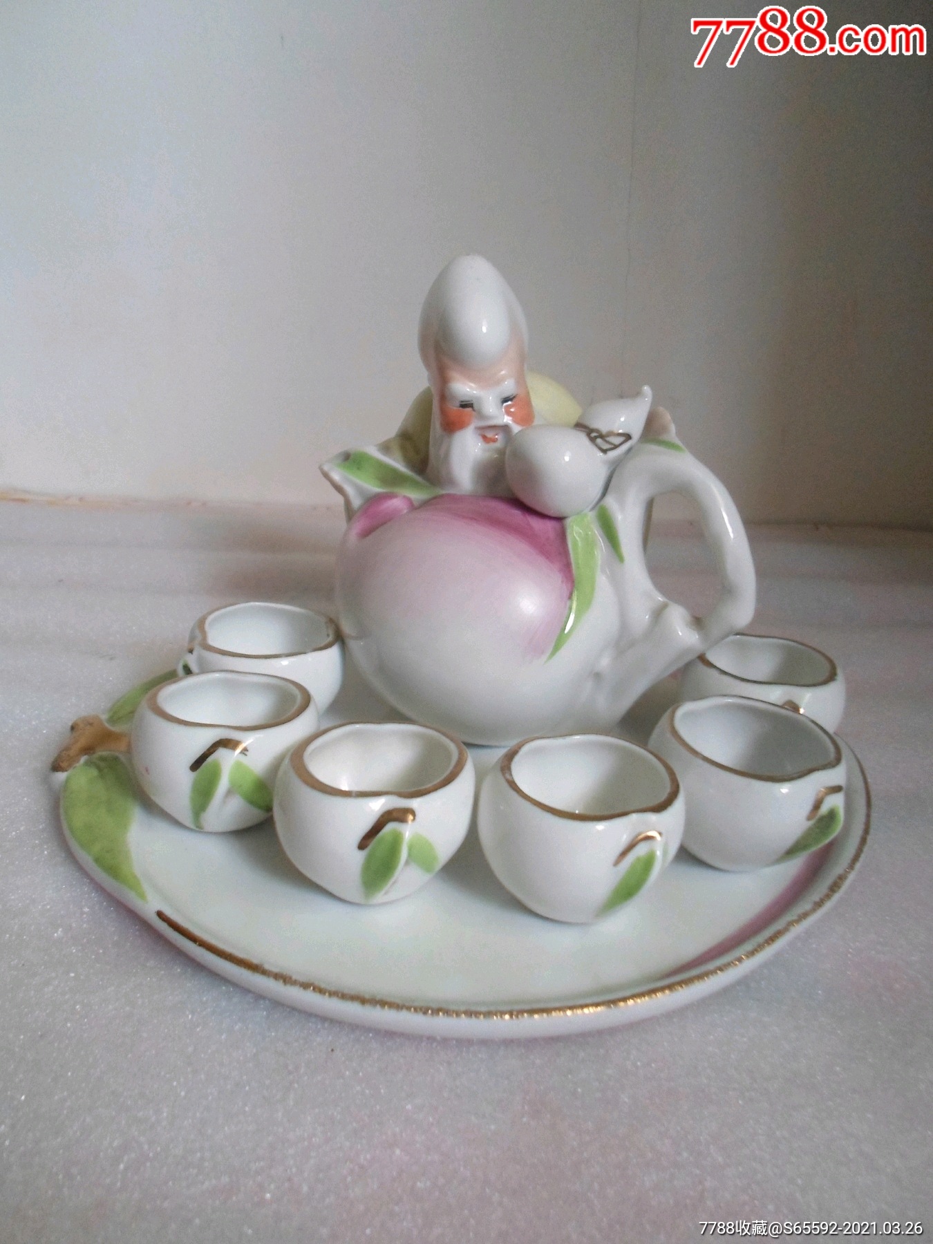 怀旧老物件——七十年代末山东博山产:纯手绘描金描彩《老寿星》人物