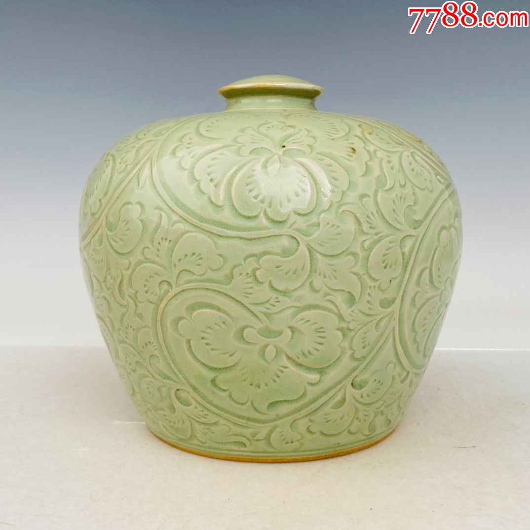 耀州瓷花卉纹嘟噜瓶,高19厘米,直径19厘米(现代工艺品)