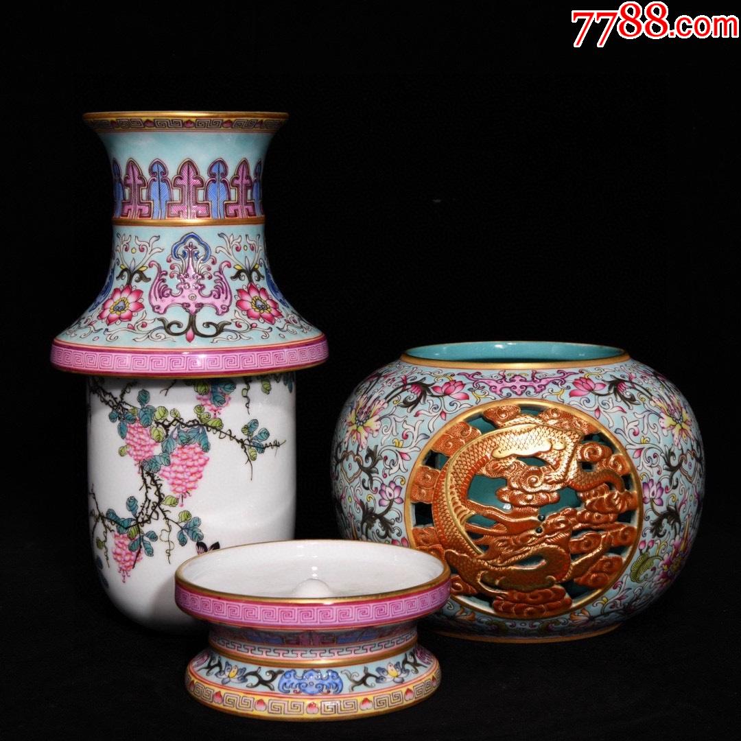 乾隆绿地粉彩鎏金镂空龙纹转心瓶,高25.8直径16(现代工艺品)