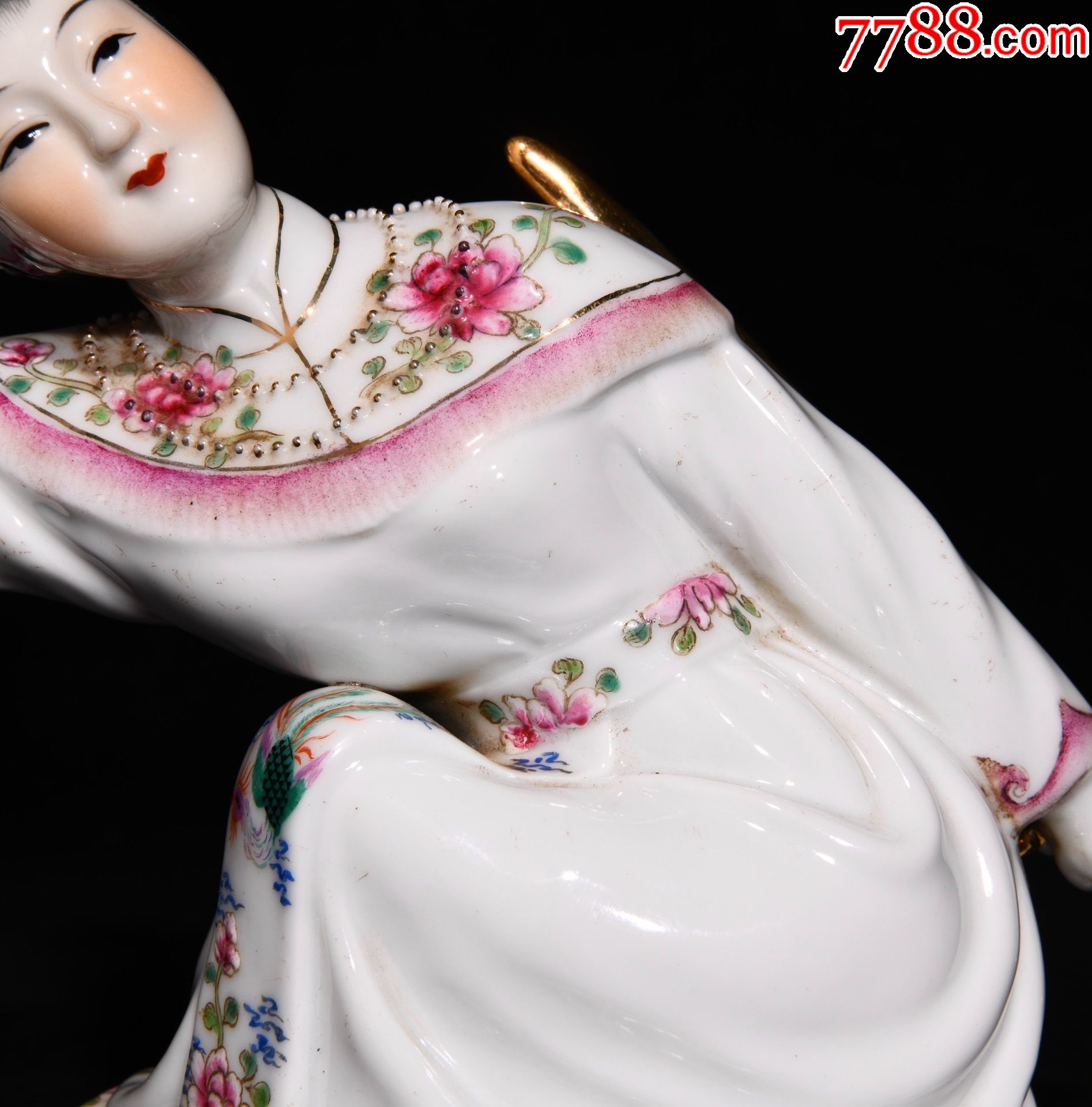 文革时期白釉粉彩白素贞塑像,高17直径20