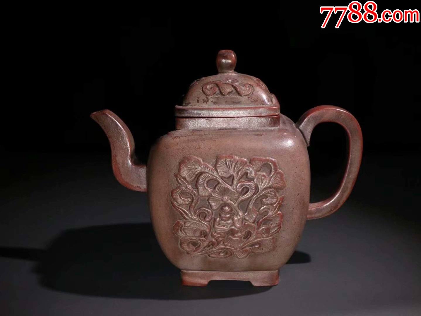 清代华凤祥制紫砂壶.