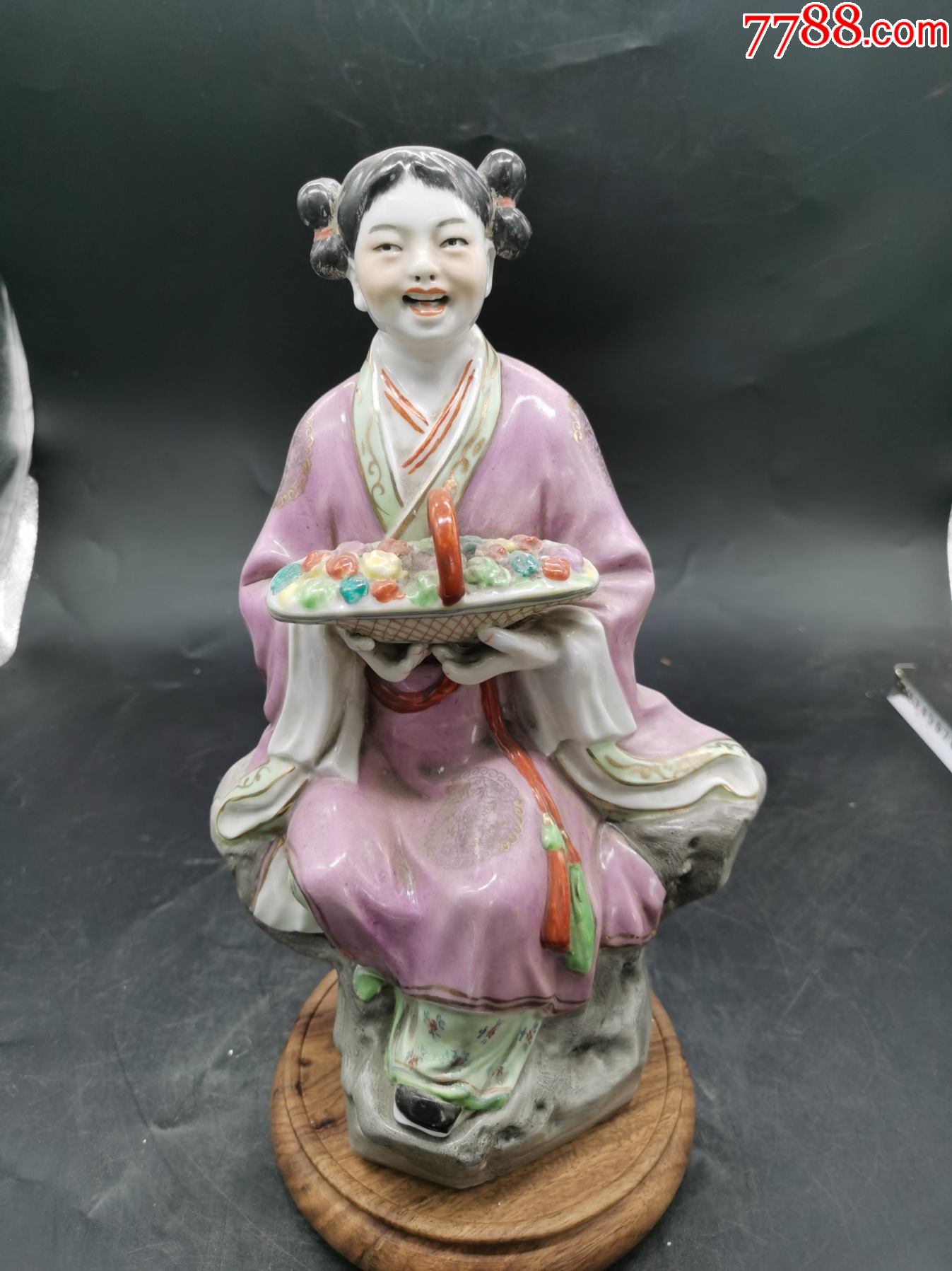 解放初景德镇雕塑瓷厂底款人物摆件_青花瓷_图片鉴赏_收藏价值_7788
