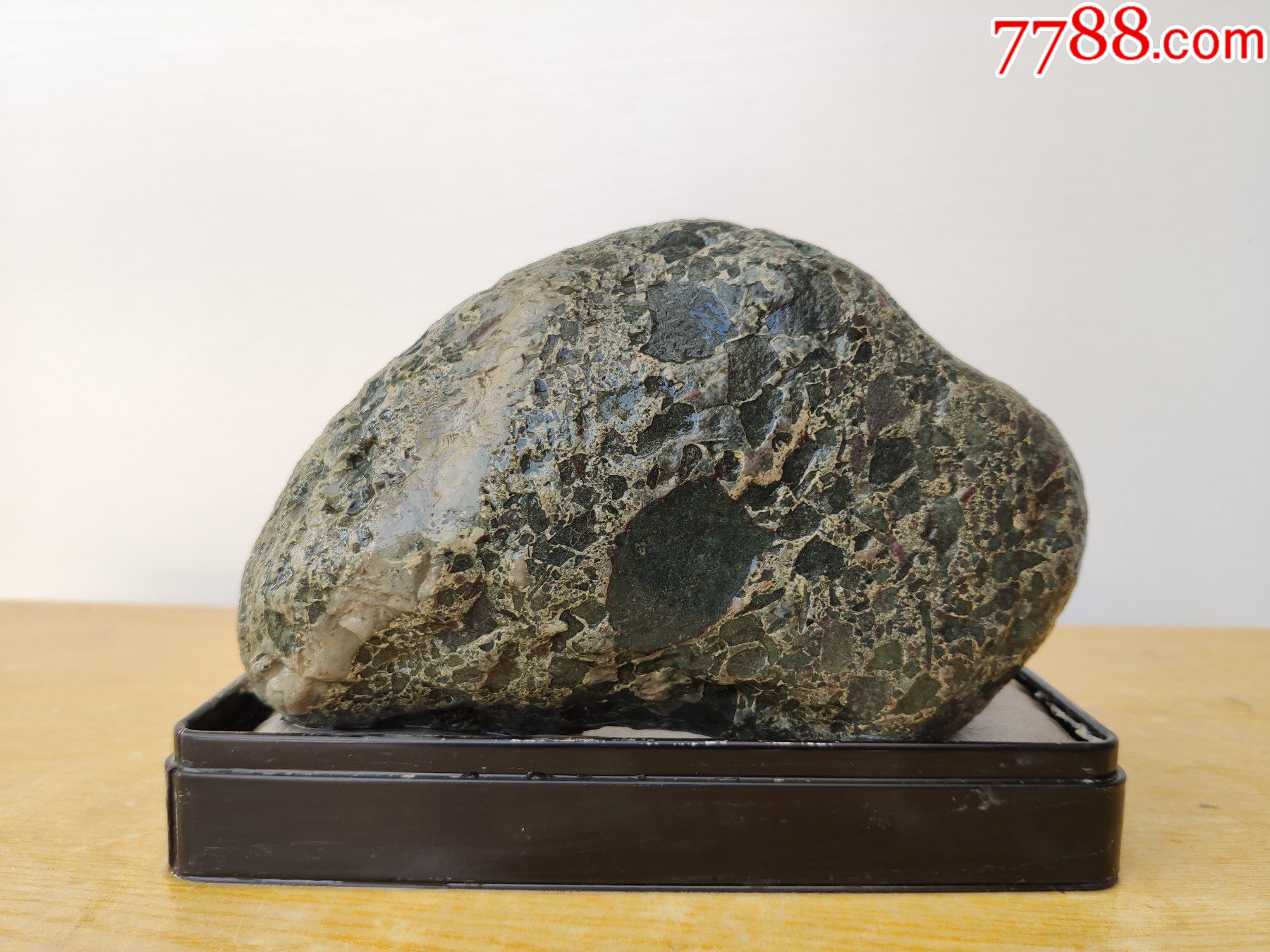 新进洛阳龙纹石原石1218哈巴狗大嘴巴眼睛耳朵都很可爱