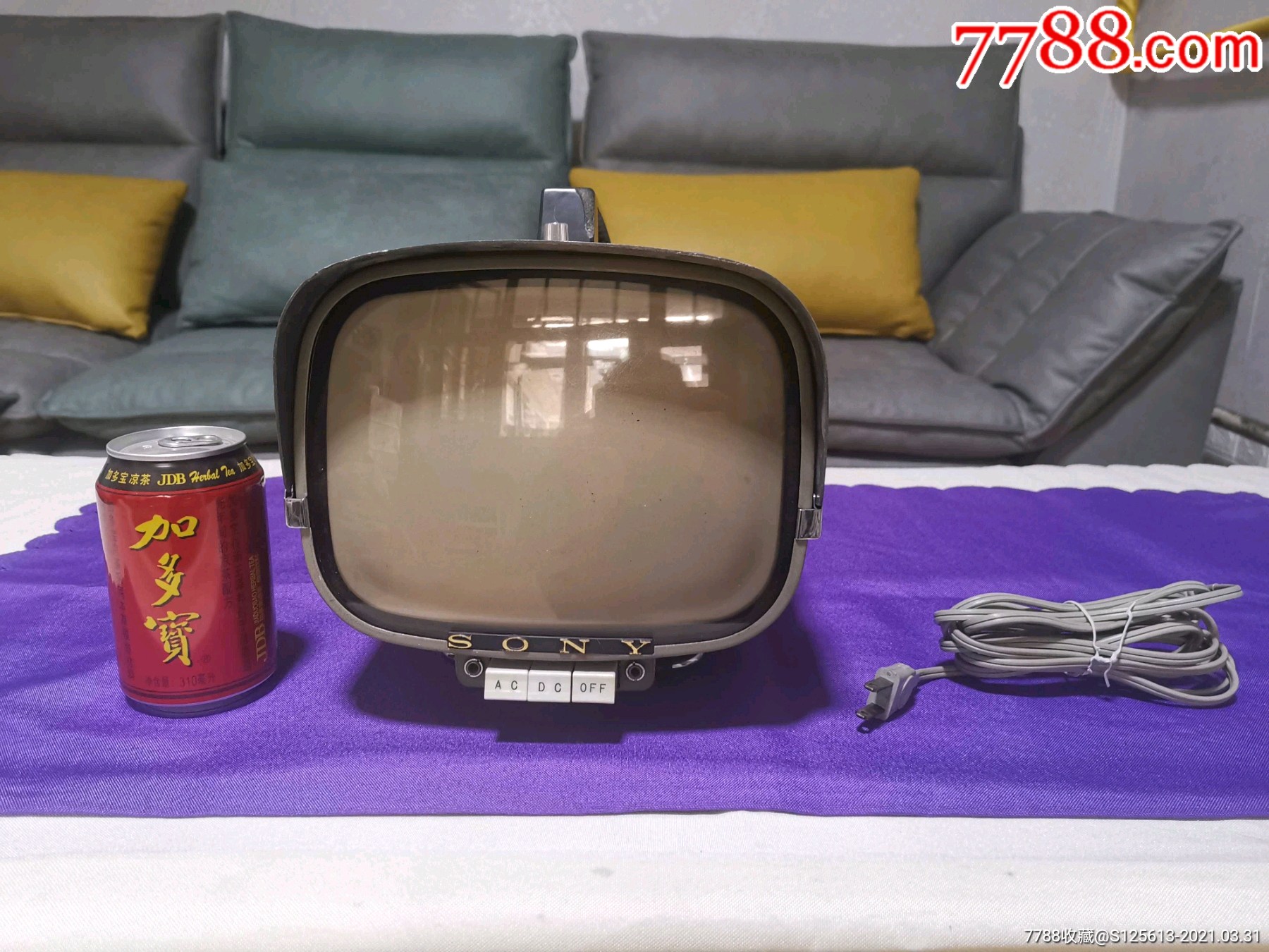 世界上第1代晶体管电视机索尼8301w八英寸1960年代