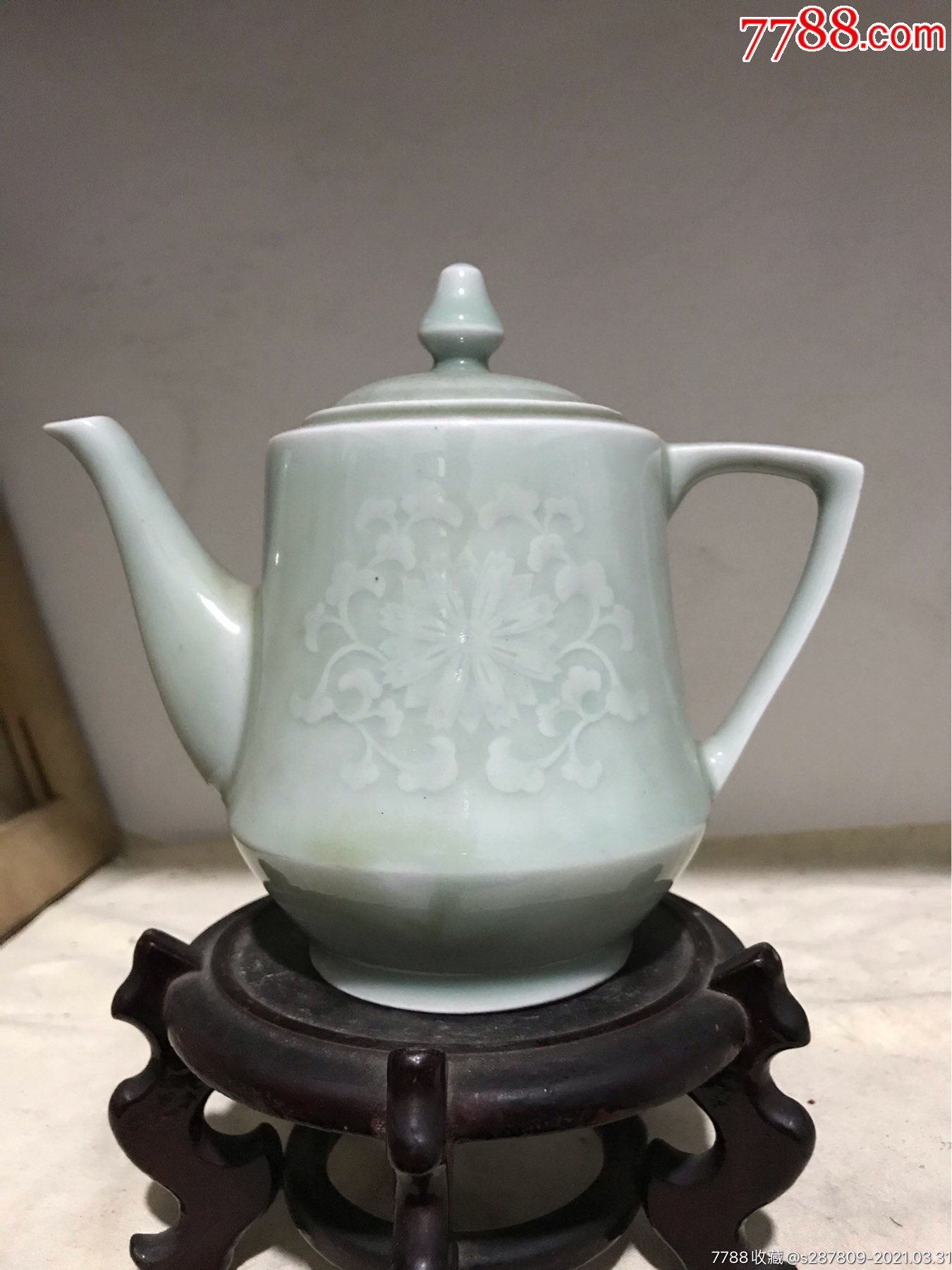 老宜兴青瓷茶壶