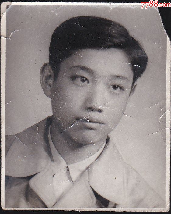 帅哥个人留影-价格:3元-se79270242-老照片-零售-7788收藏__收藏热线