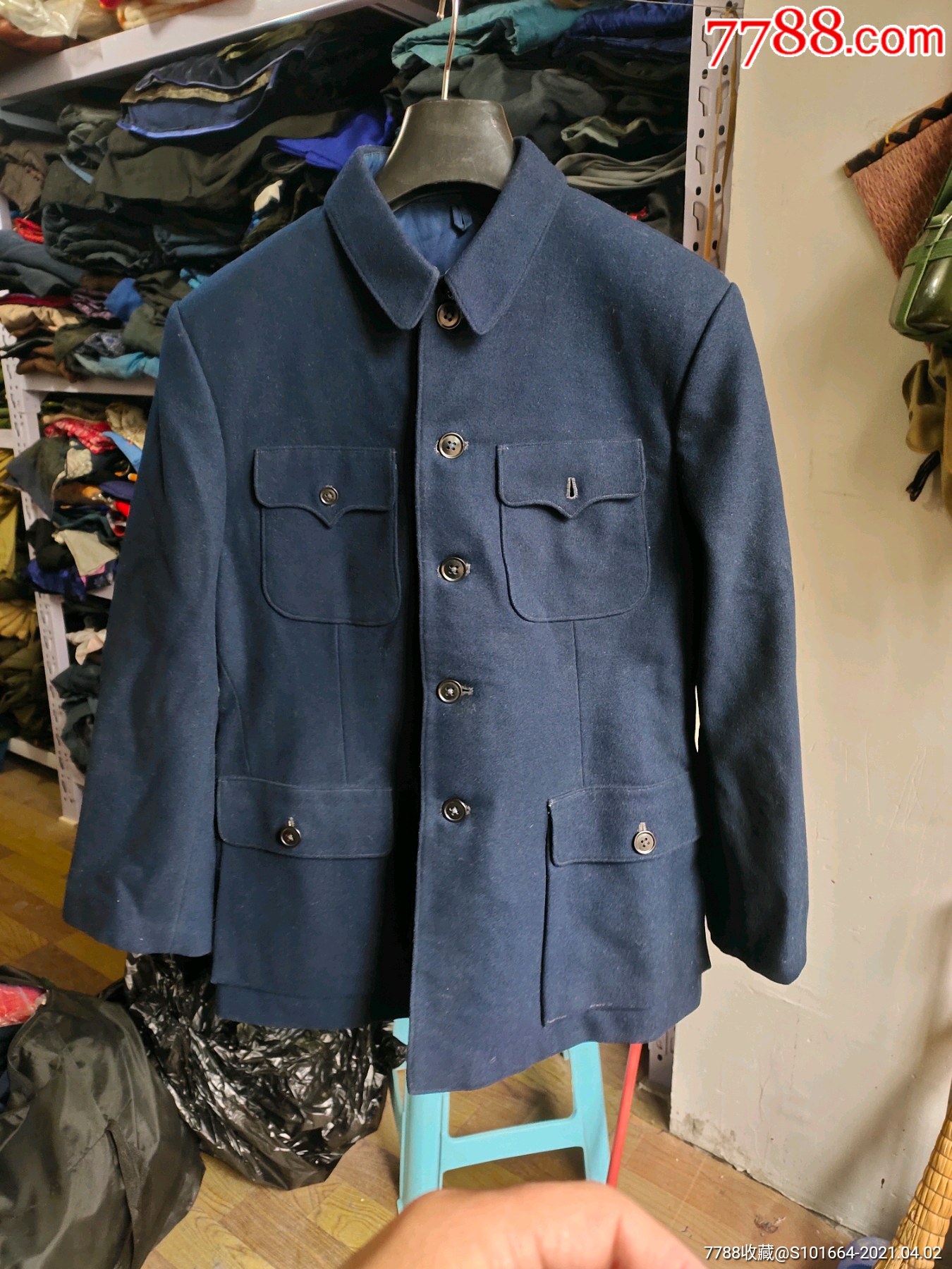 老式毛呢中山装