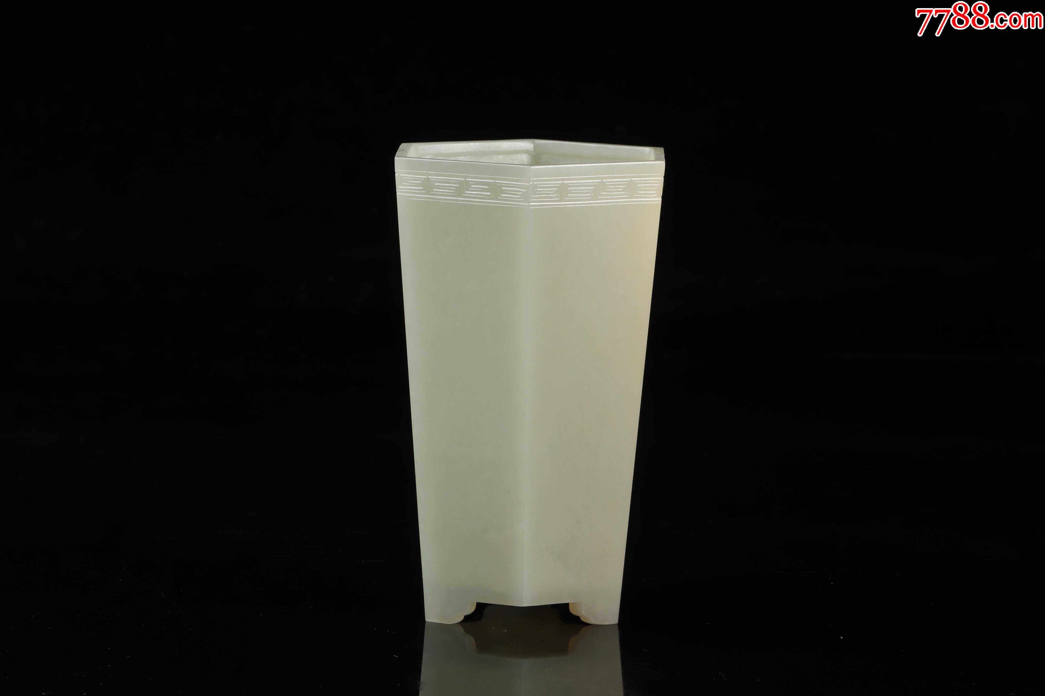 和田玉素面笔筒