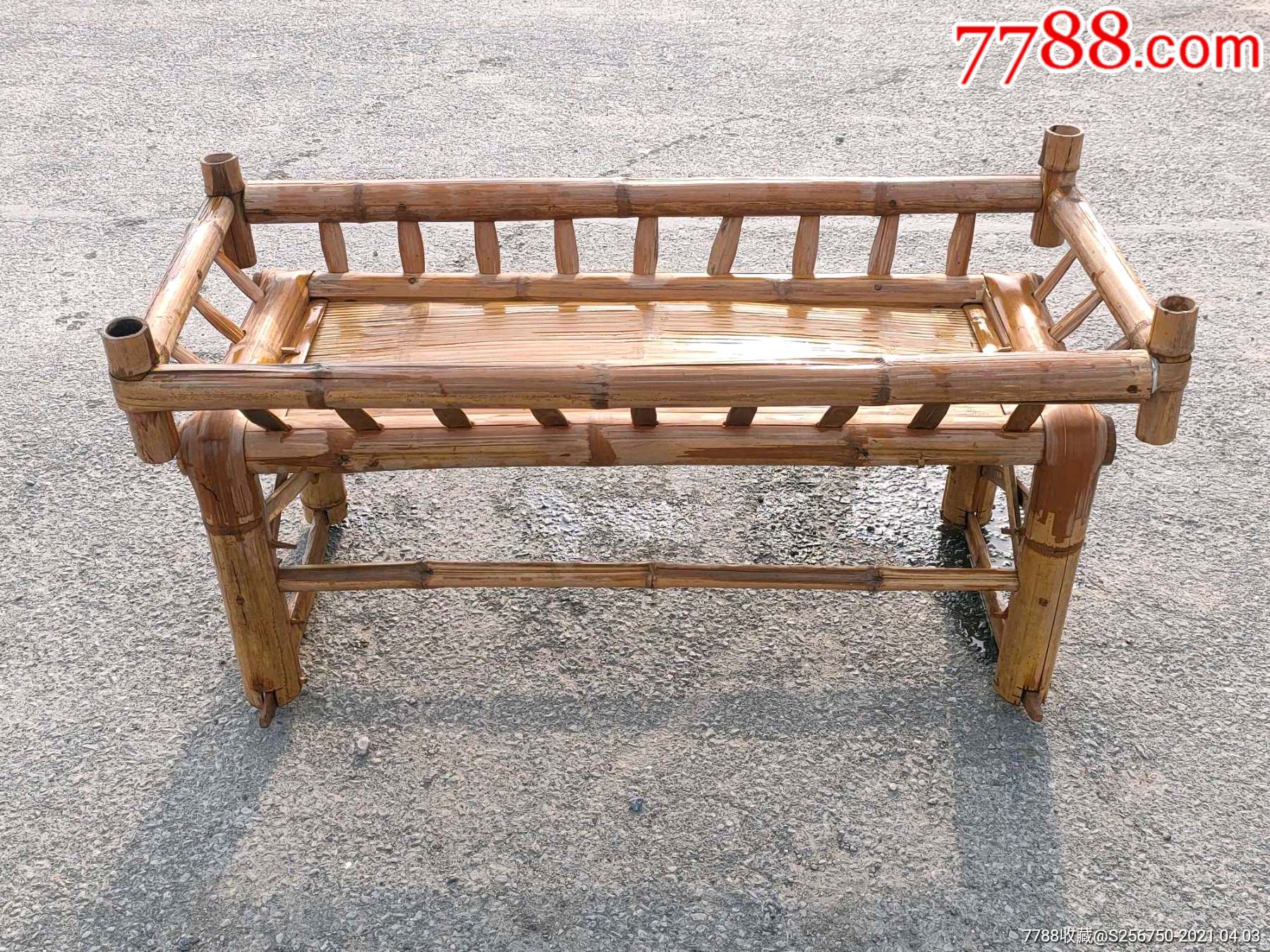 下乡收到建国初期的竹质婴儿摇床品相完整漂亮可正常使用