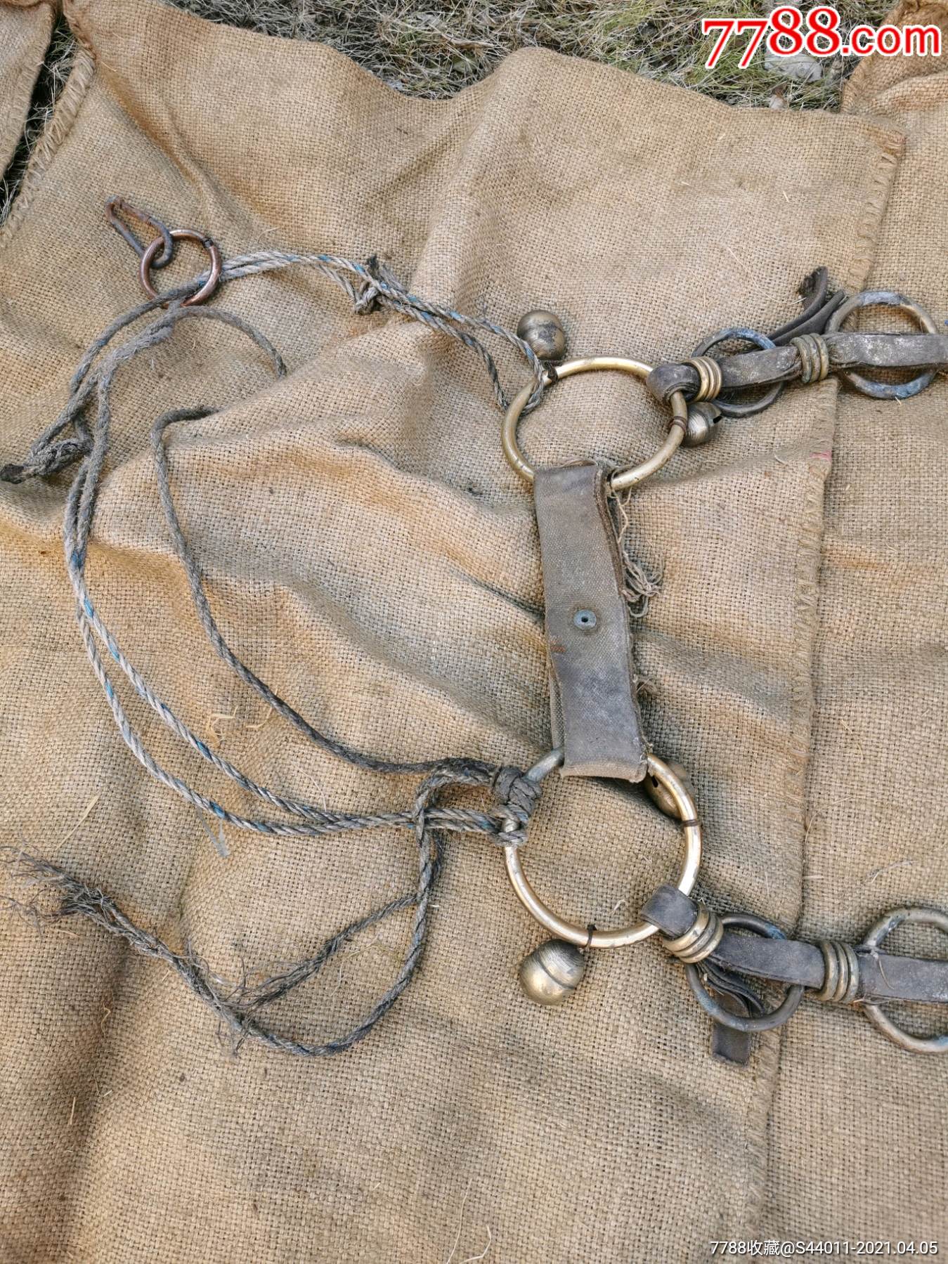 抗战时期铜环铜铃马具