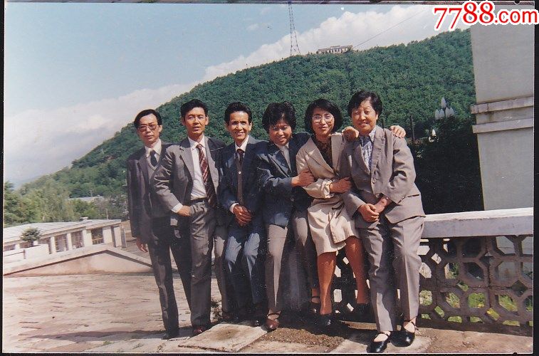 男女合影_老照片_图片收藏_回收价格_7788老照片