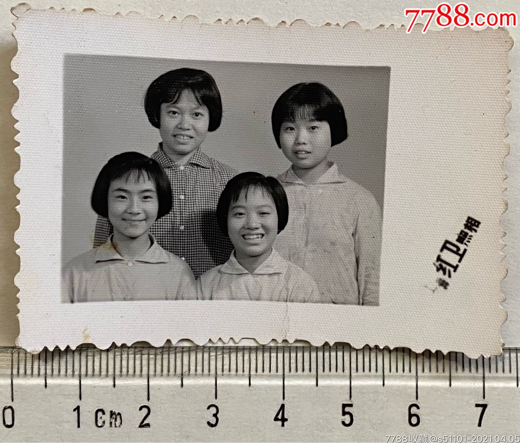1967年女知青合影照