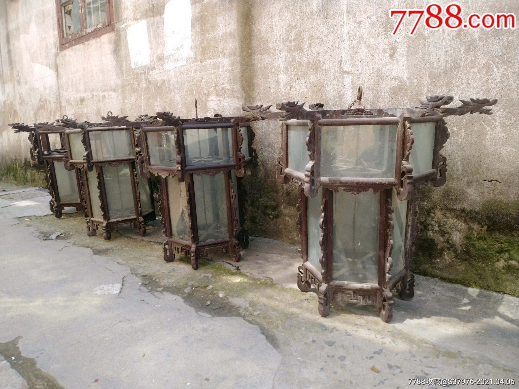 杉木玻璃大灯笼四只.