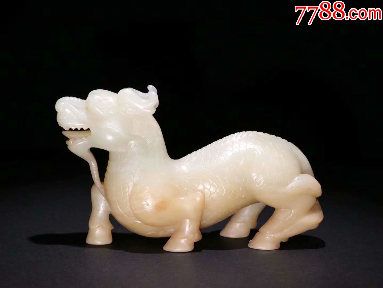 和田玉麒麟摆件.