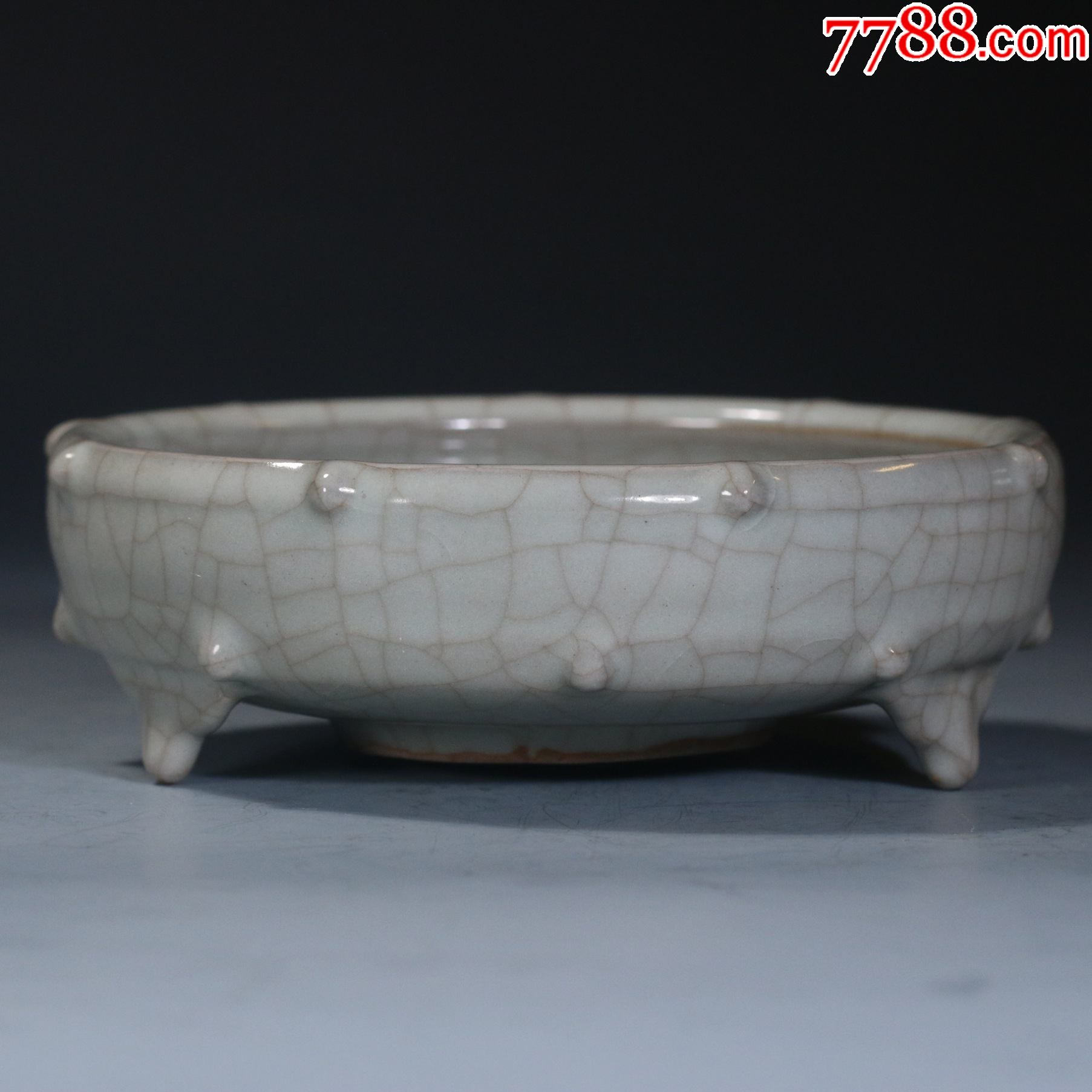 旧藏哥窑乳钉纹三足水洗