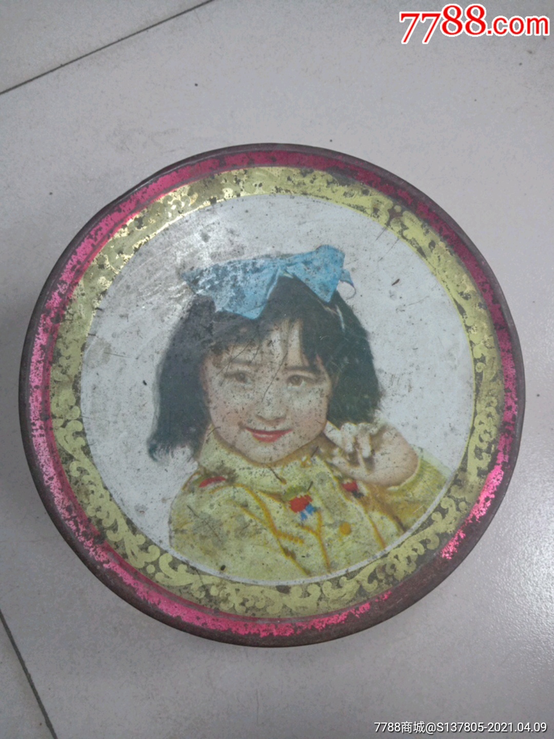 七八十年代铁皮盒子饼干盒子果子盒子佳丽女孩儿饼干盒子