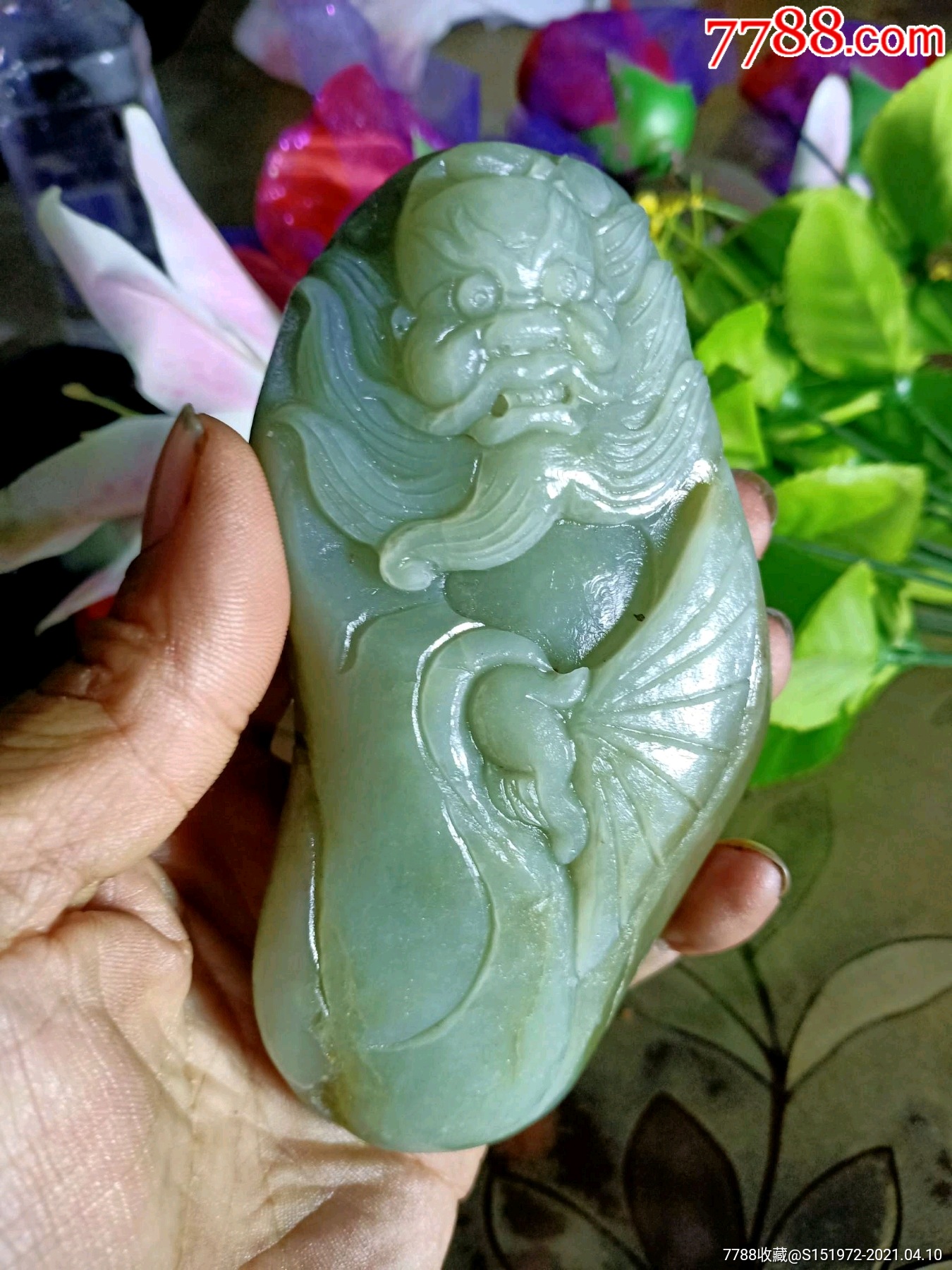 新疆和田玉钟馗伏魔手把件