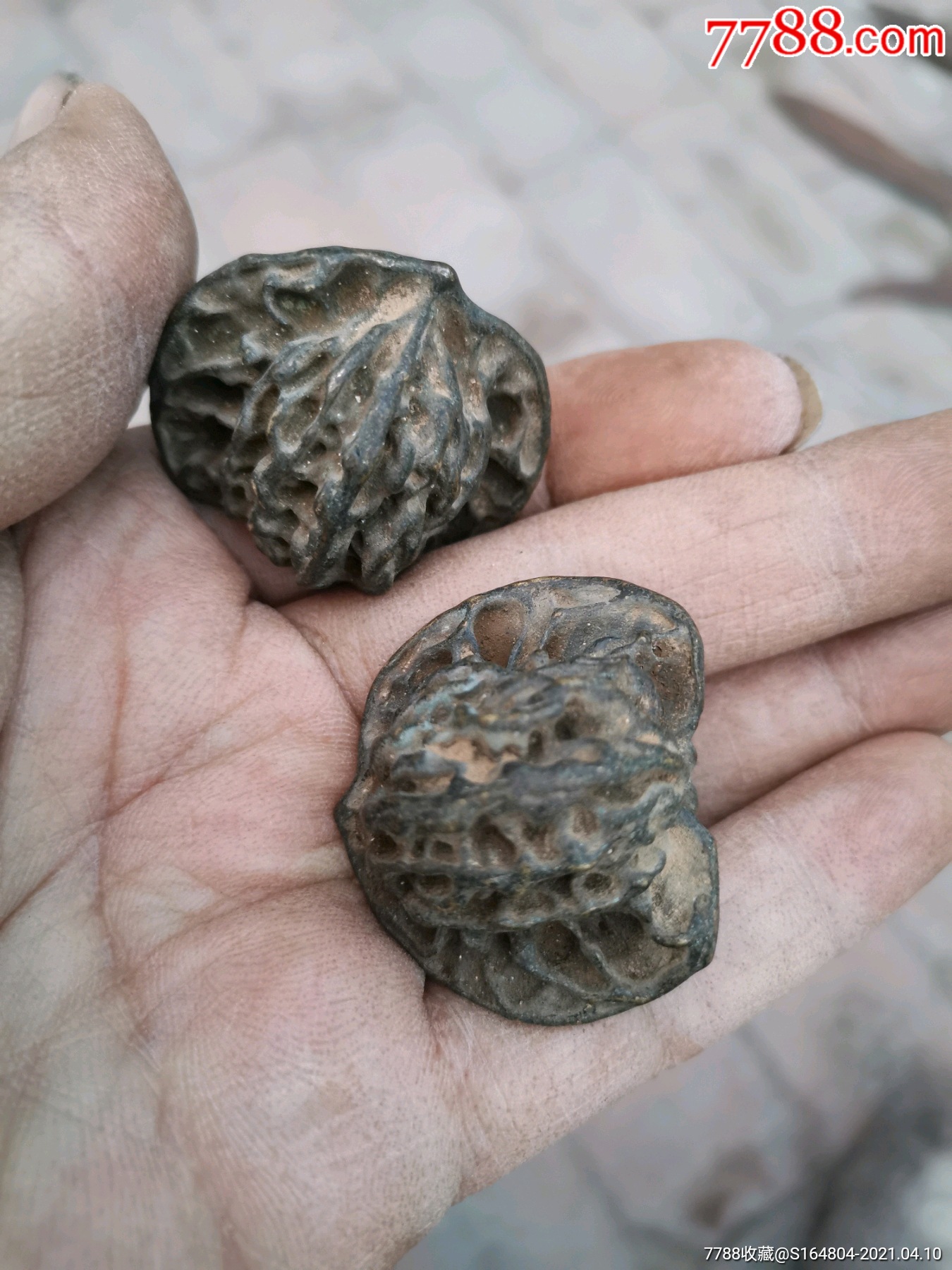 老铜核桃一对儿