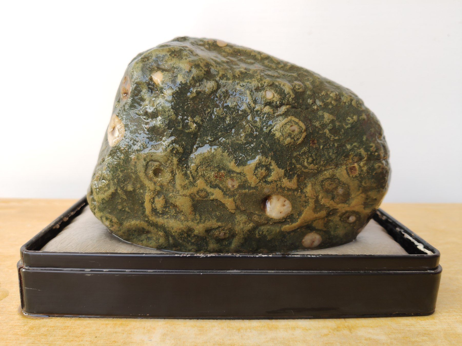 新进洛阳荷花石原石1684色彩好图形好石型好