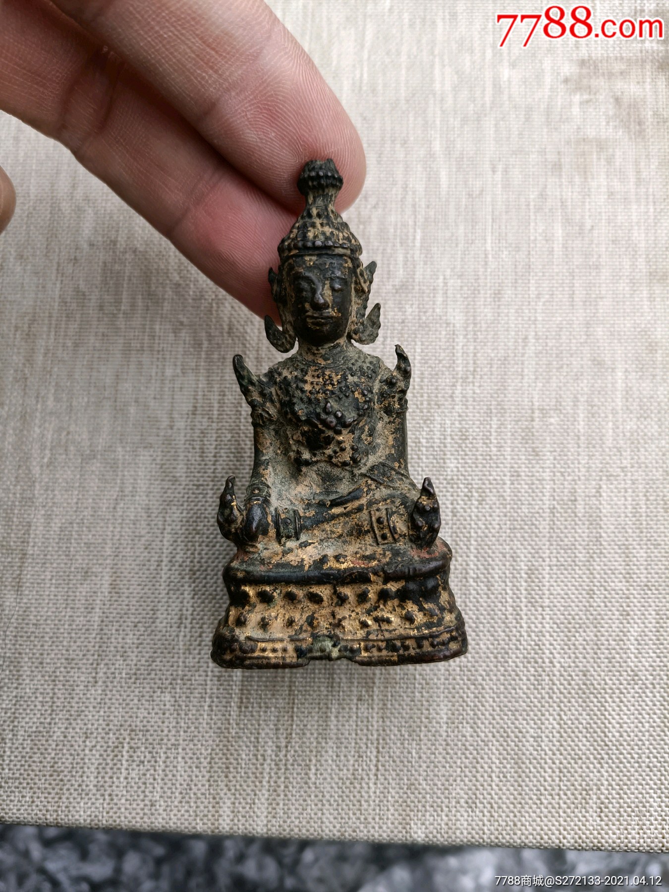 清代铜鎏金小寸佛像