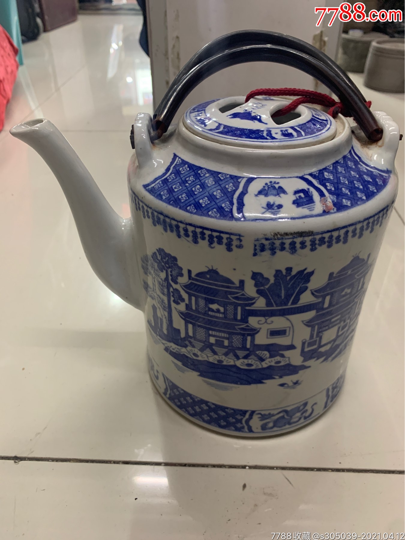 老瓷器茶壶
