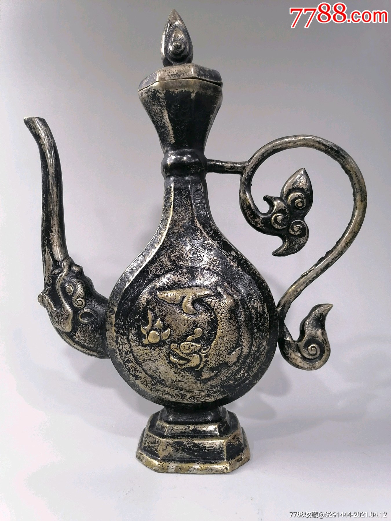 民国铜鎏银龙行壶