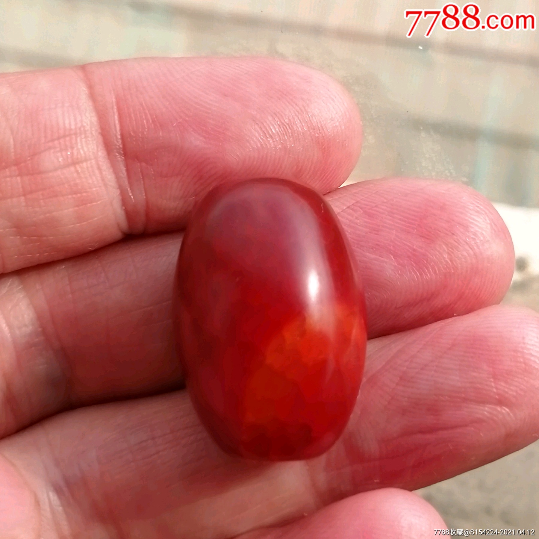 辽金时期鸡血纹老玛瑙珠