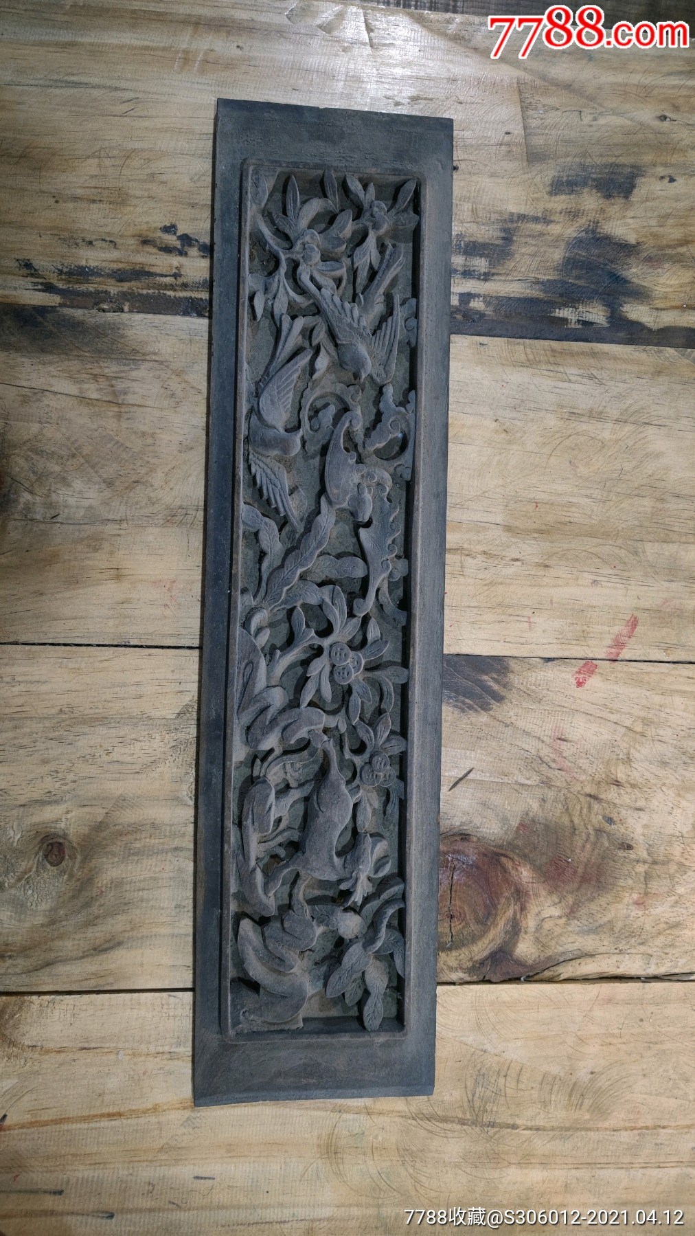 古董,古玩,老木雕,樟木深浮雕花板,前两年乡下收的,现在便宜出了.