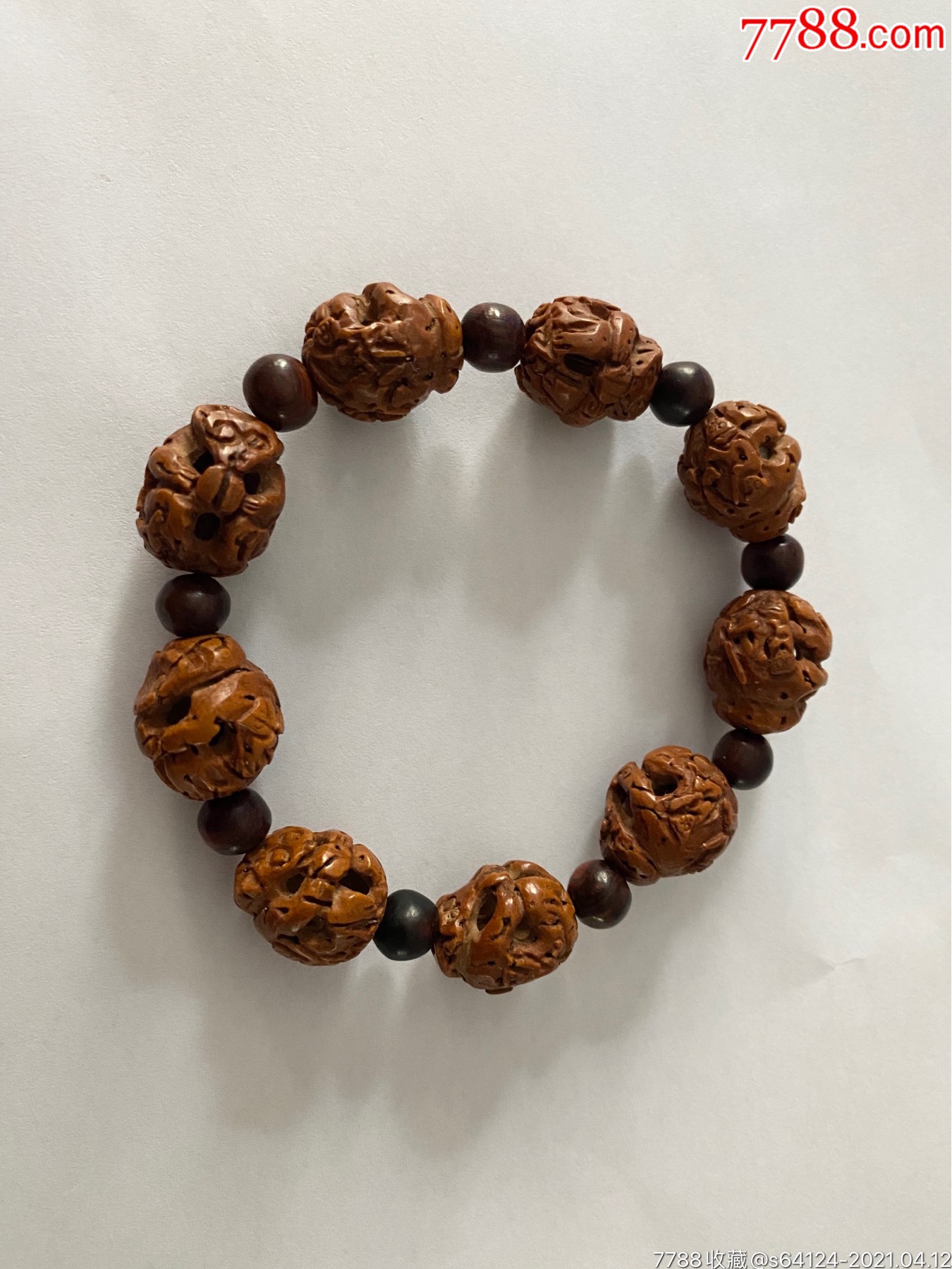 桃核雕精美手串