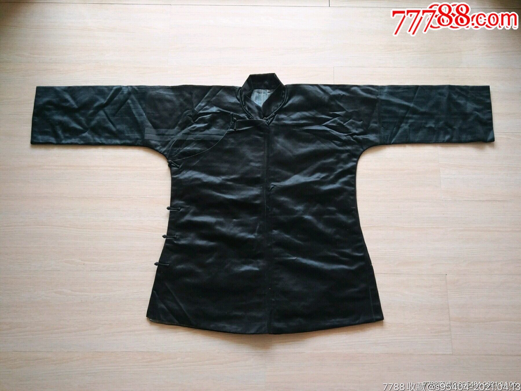 布料带字的民国丝绸软缎面料大襟袄.