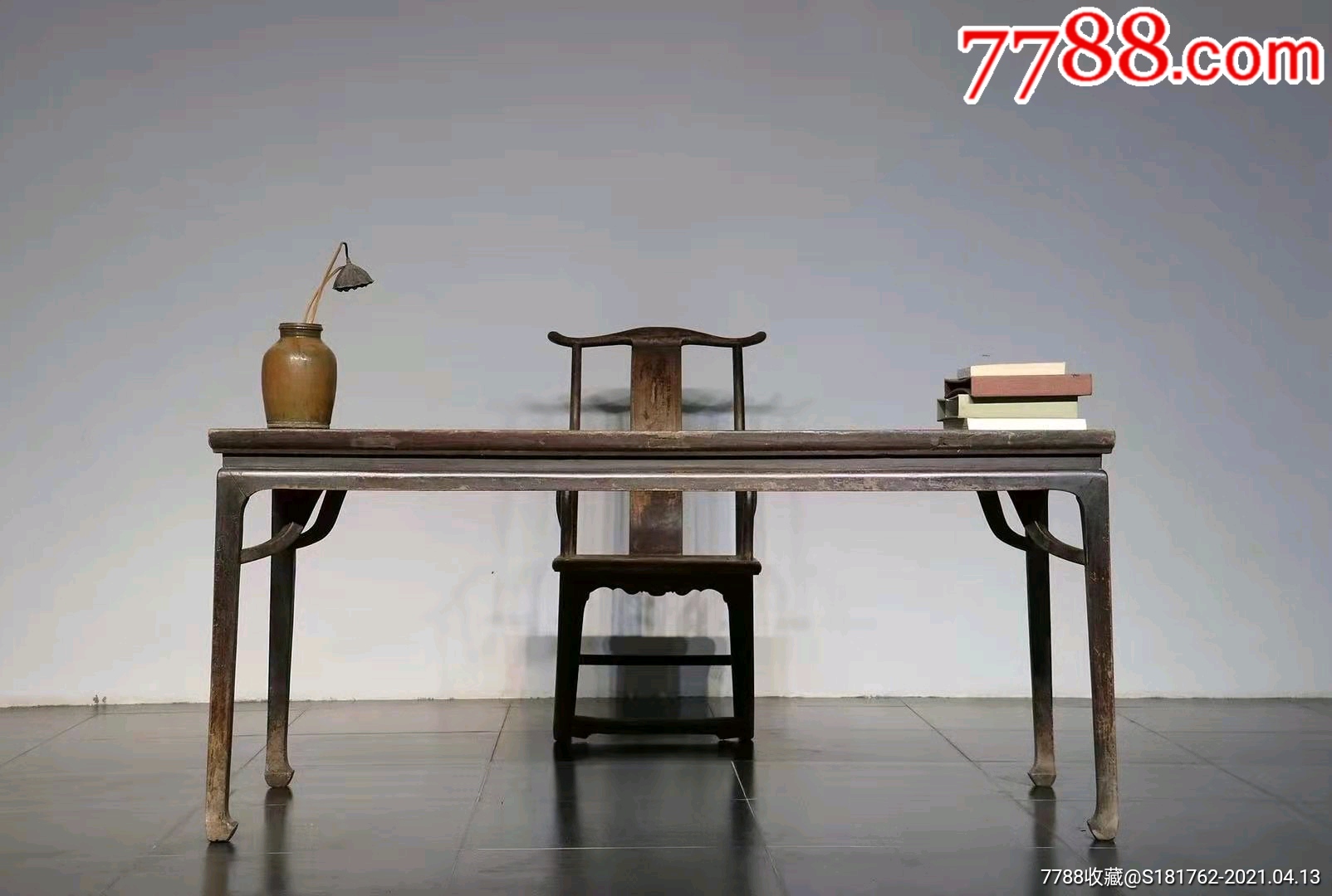 明式经典款画案一张