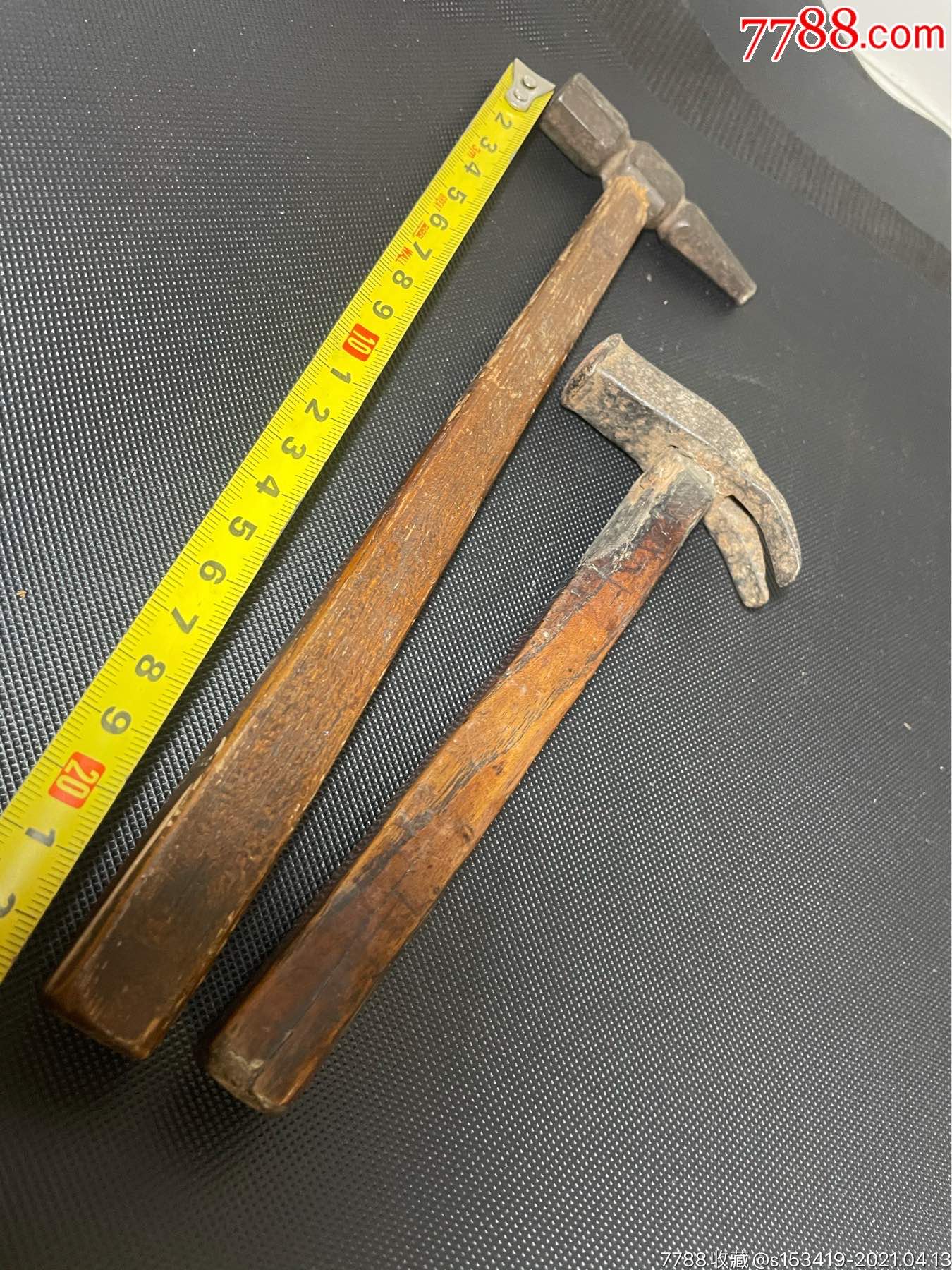 两把经典小铁锤老工具卖个稀罕包老包邮品相尺寸如图岁月留下了老包浆