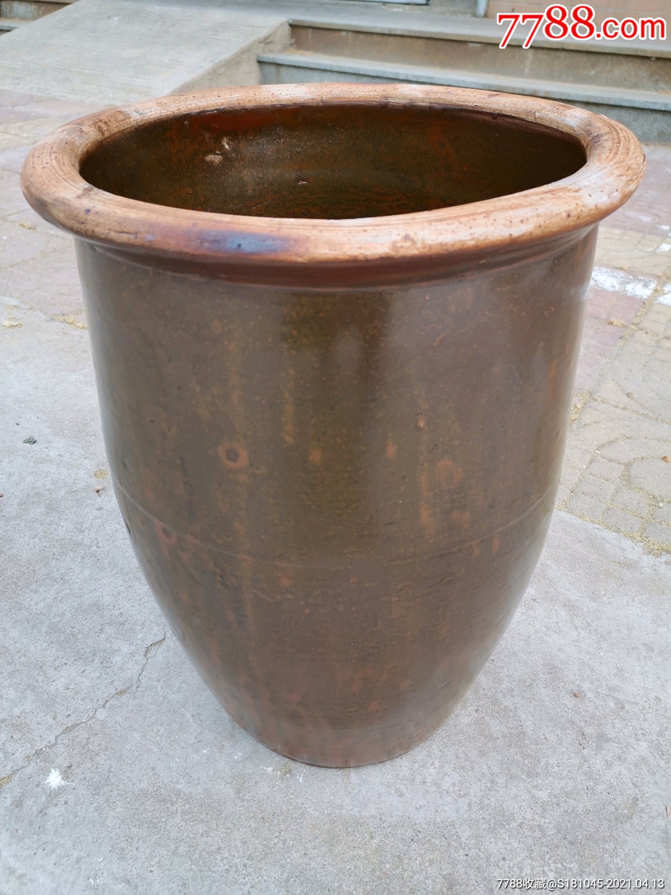 福陶款大口面的酱秞窑变缸一个