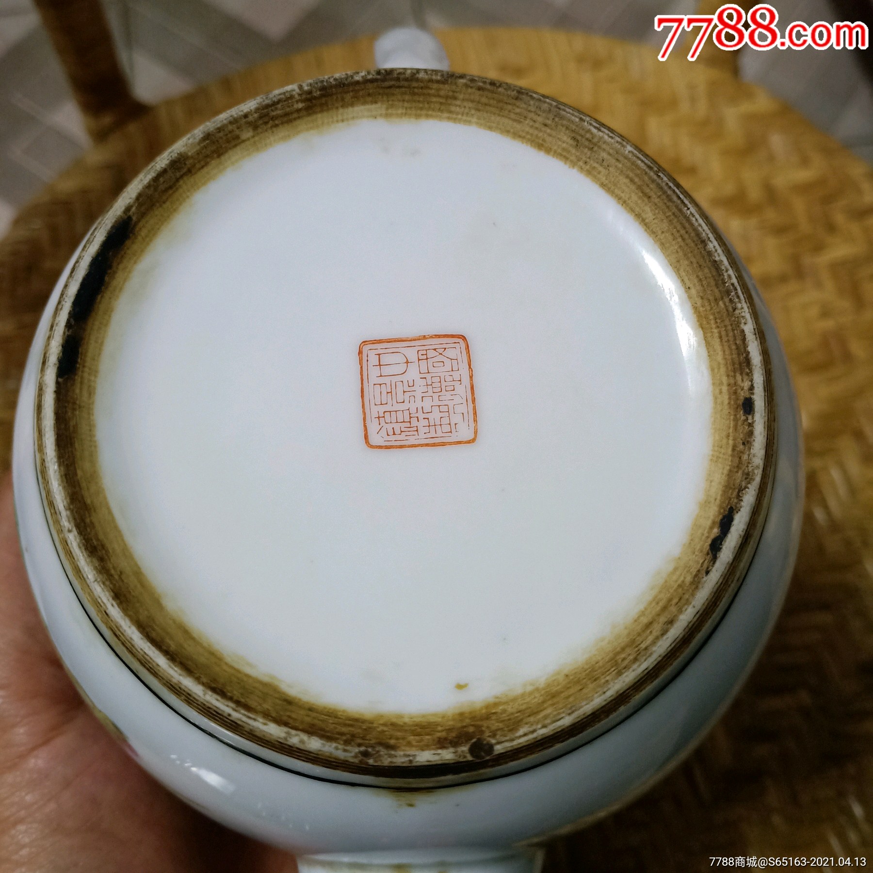 官窑款中国景德镇制手绘翠鸟花卉纹老茶壶