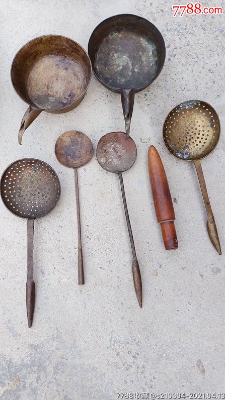 民俗老物件厨房用具一组有暖瓶北京东来顺火锅铜盆铜瓢