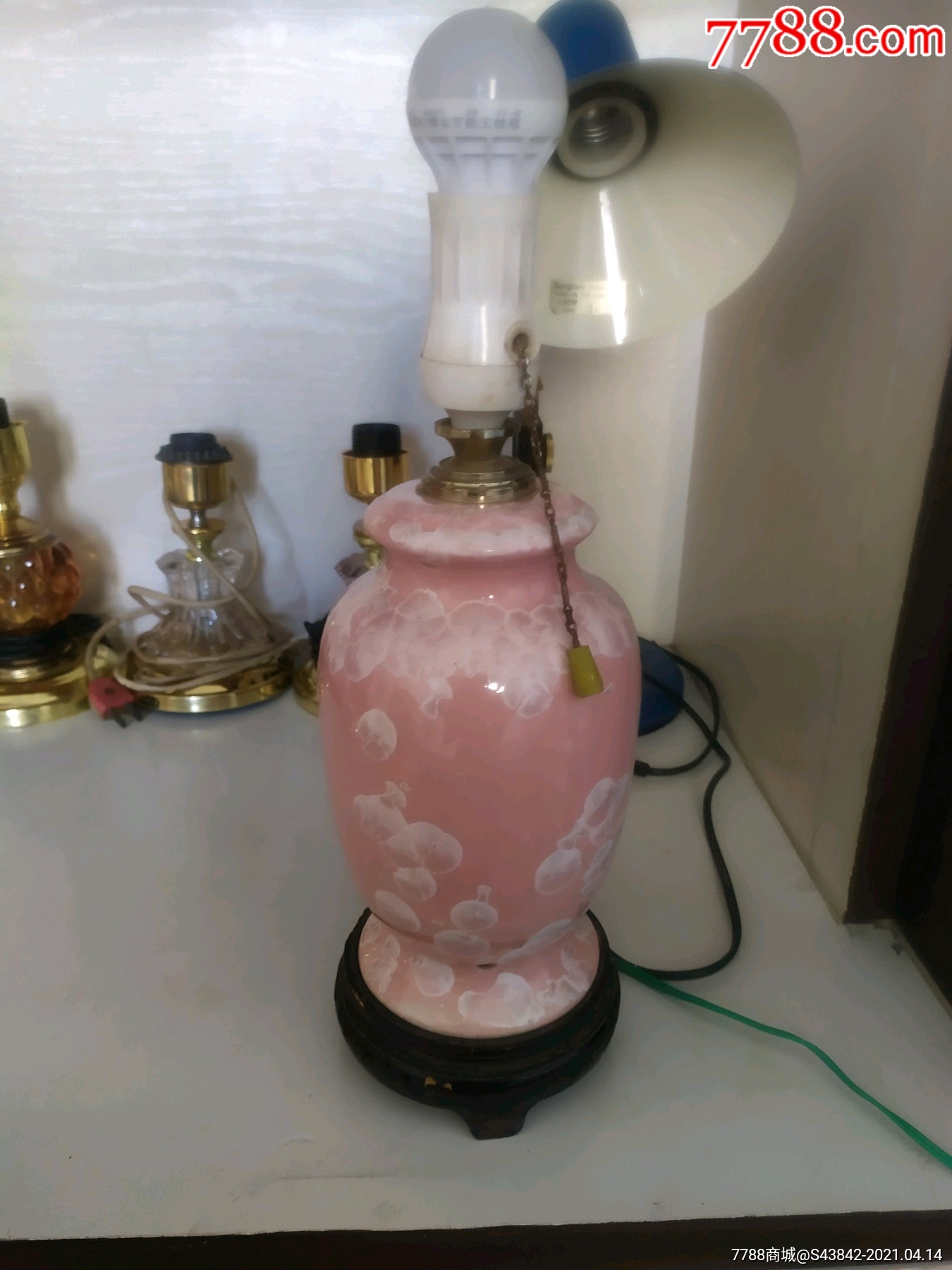 七八十年代粉色冰花瓷台灯