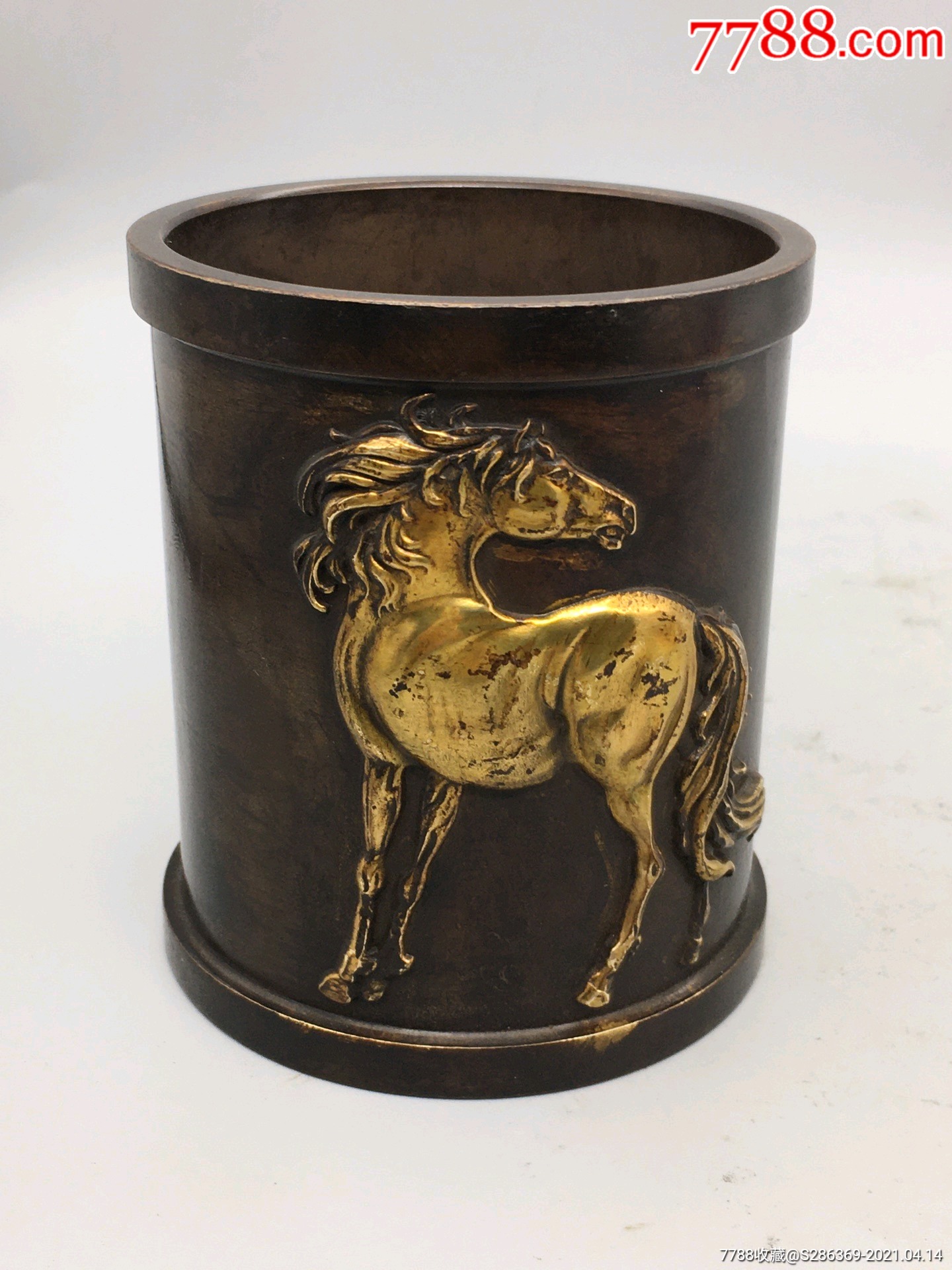 紫铜马到成功笔筒