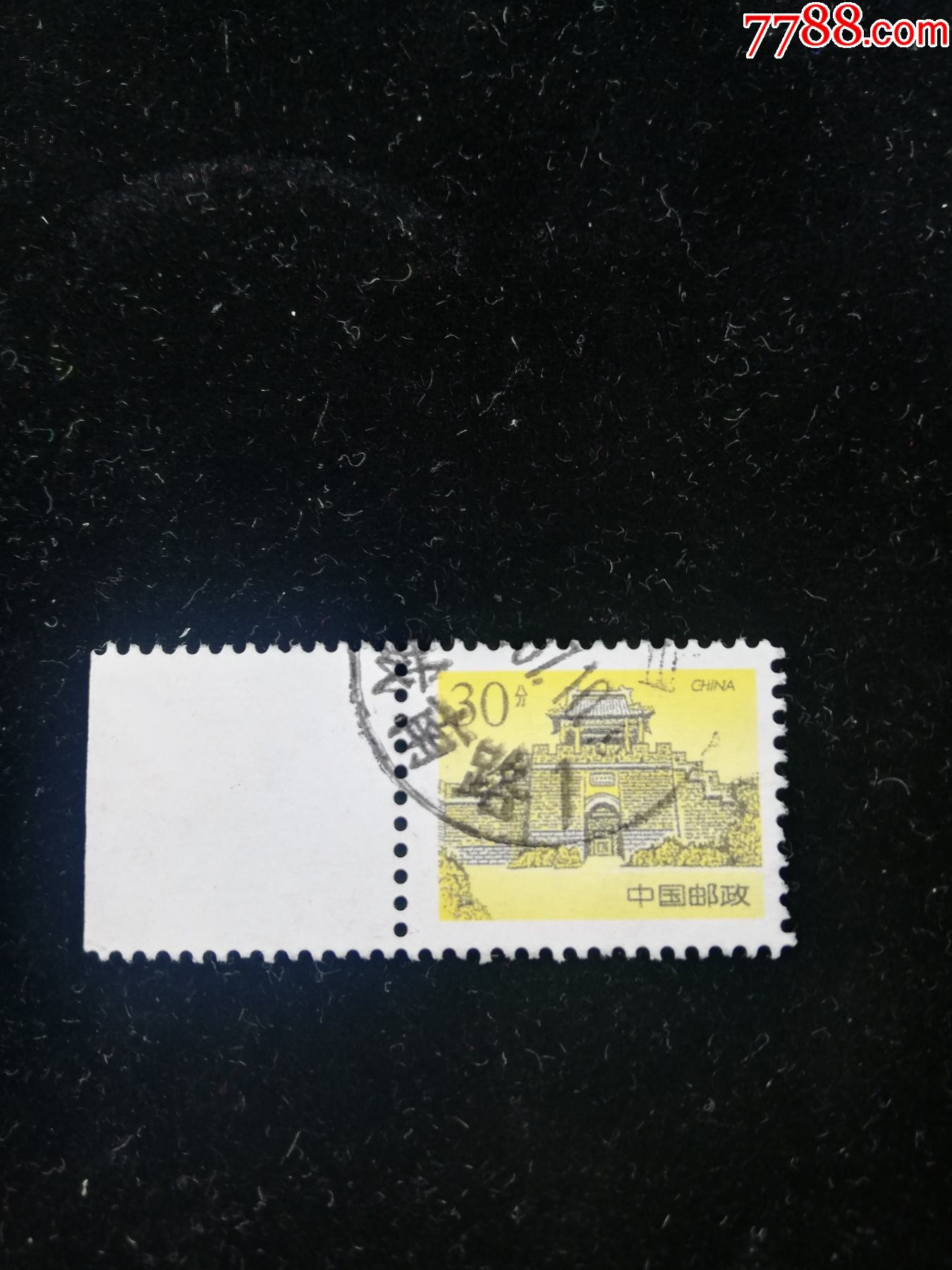 滚动鼠标滚轴,图片即可轻松放大,缩小更多"新中国邮票