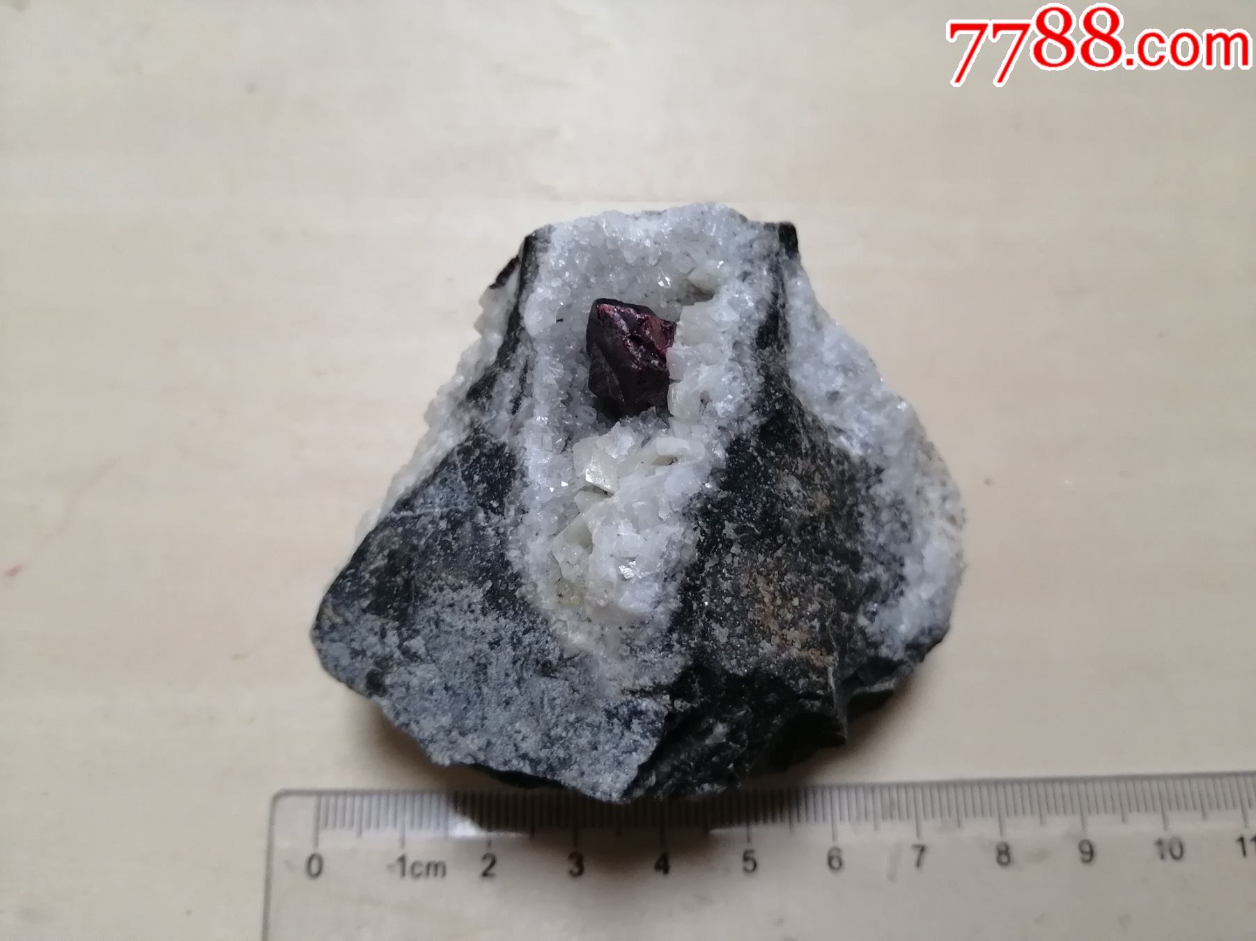 宝石                                    "商品>>>>99红色原矿石