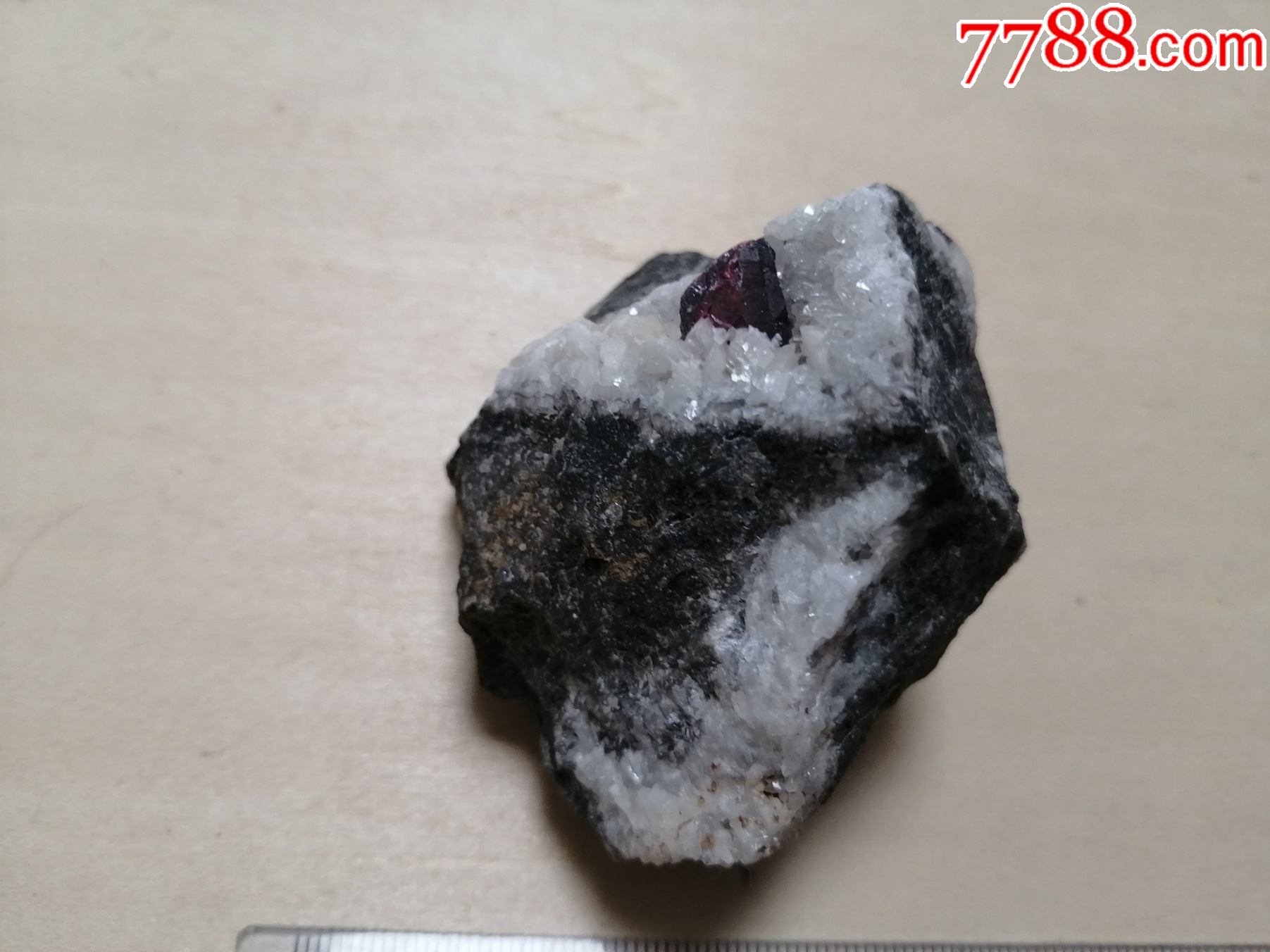 红色原矿石伴生白水晶与石英原石可能是朱砂原石辰砂摆设辟邪平安尺寸