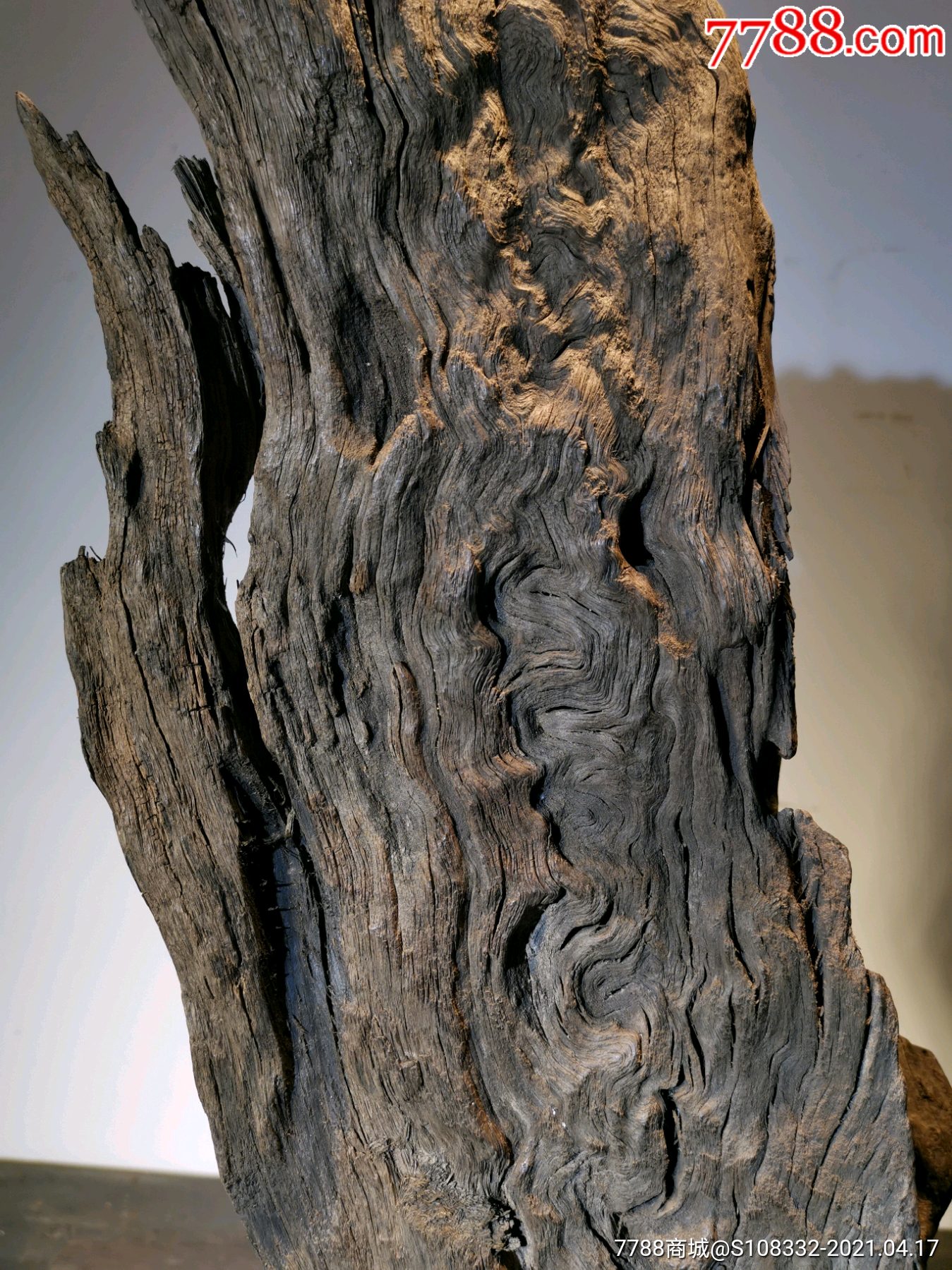 自然形朽木根雕摆件图片