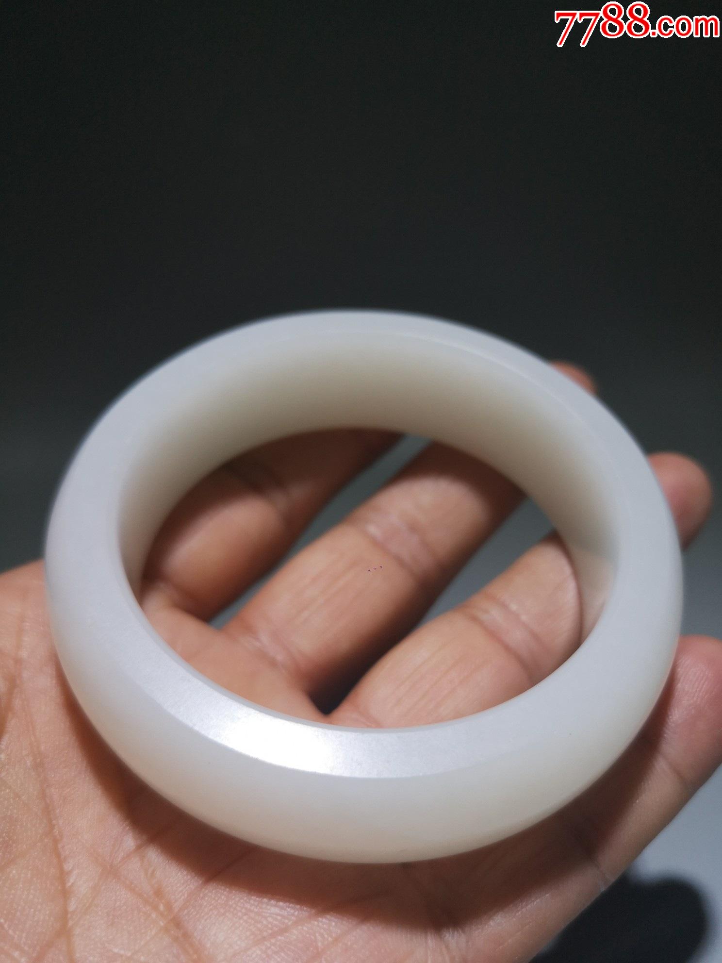 一级白和田玉籽料手镯