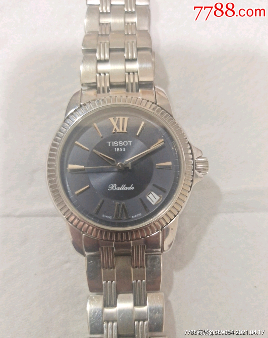 漂亮的蓝宝石石英原装天梭宝环