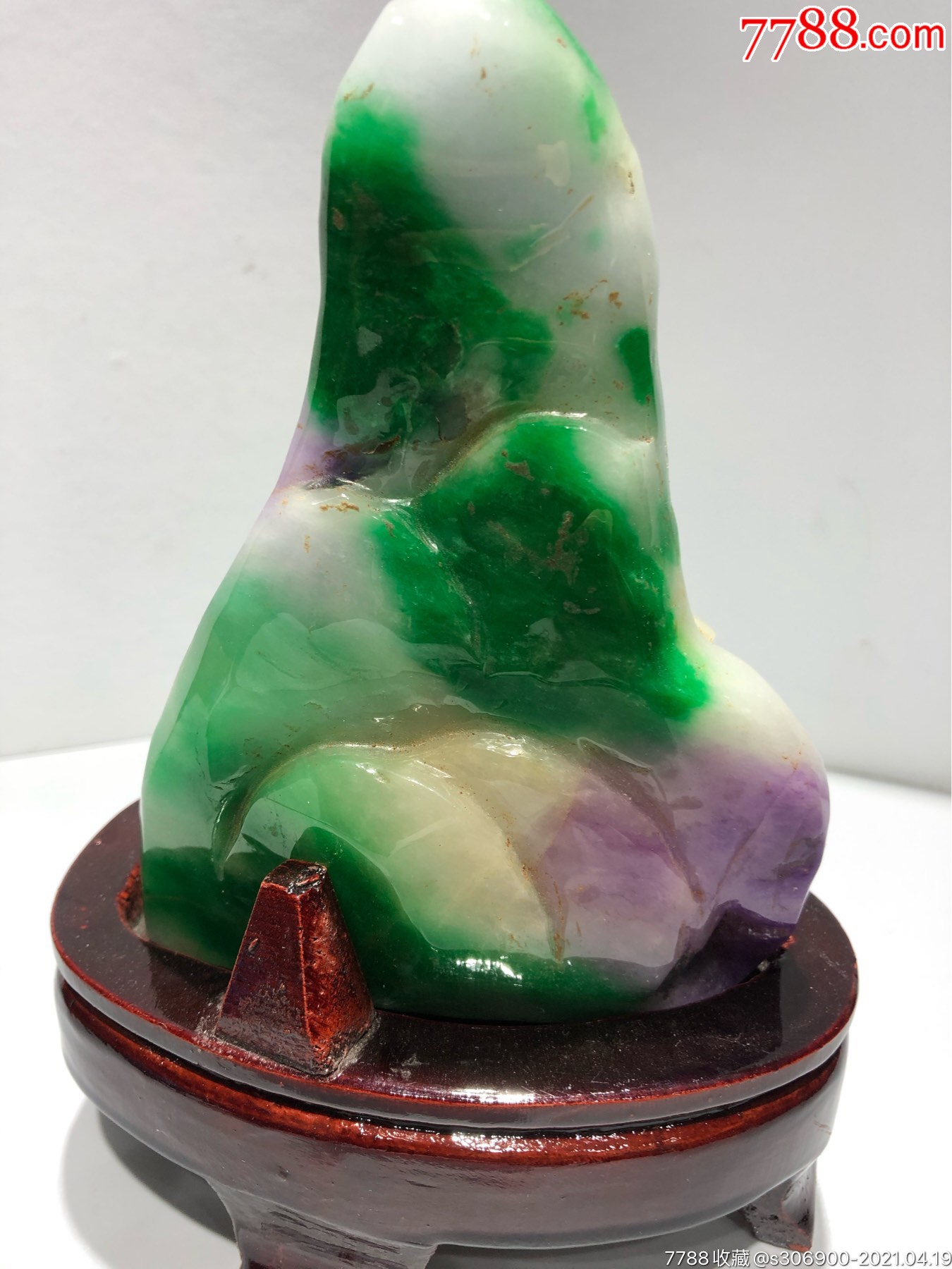 松下问老人翡翠山子摆件