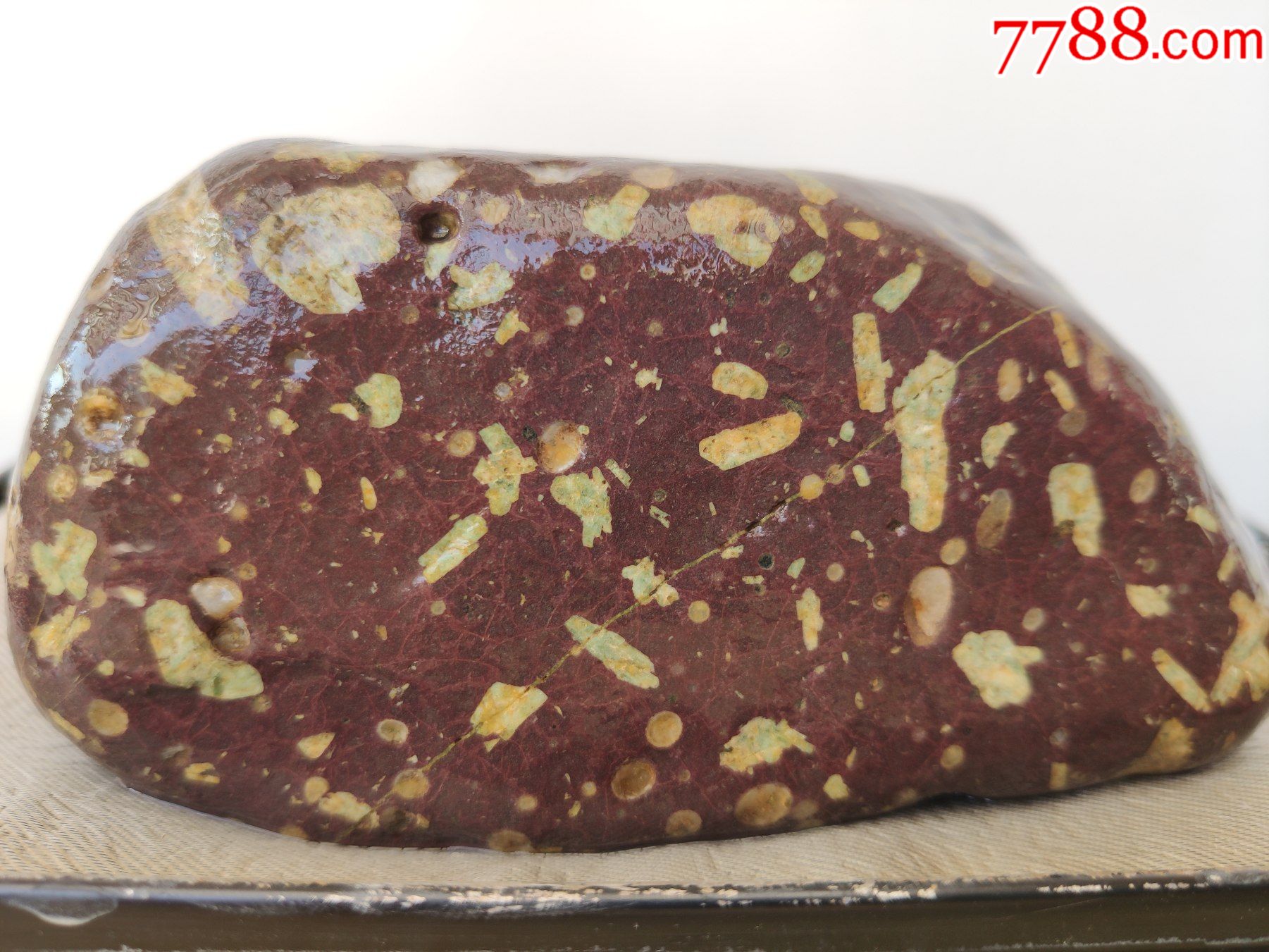 新进洛阳雪花石原石1750"缤纷"(色彩好,包浆好,细看纹路更好)