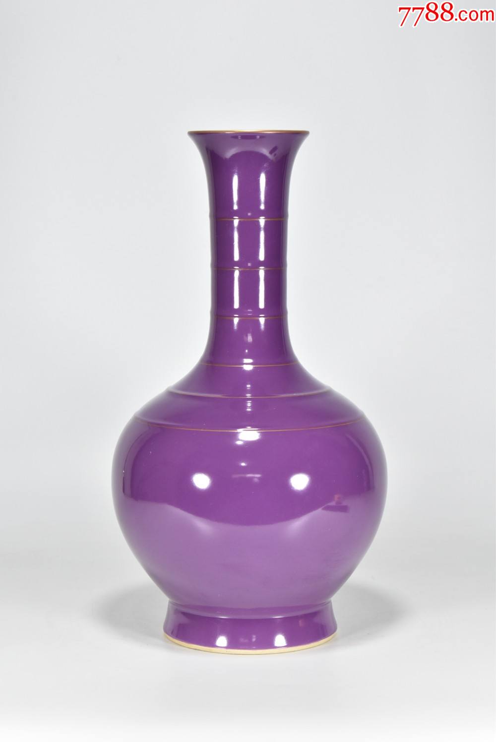 紫罗兰釉描金口胆瓶高35厘米直径19厘米工艺品