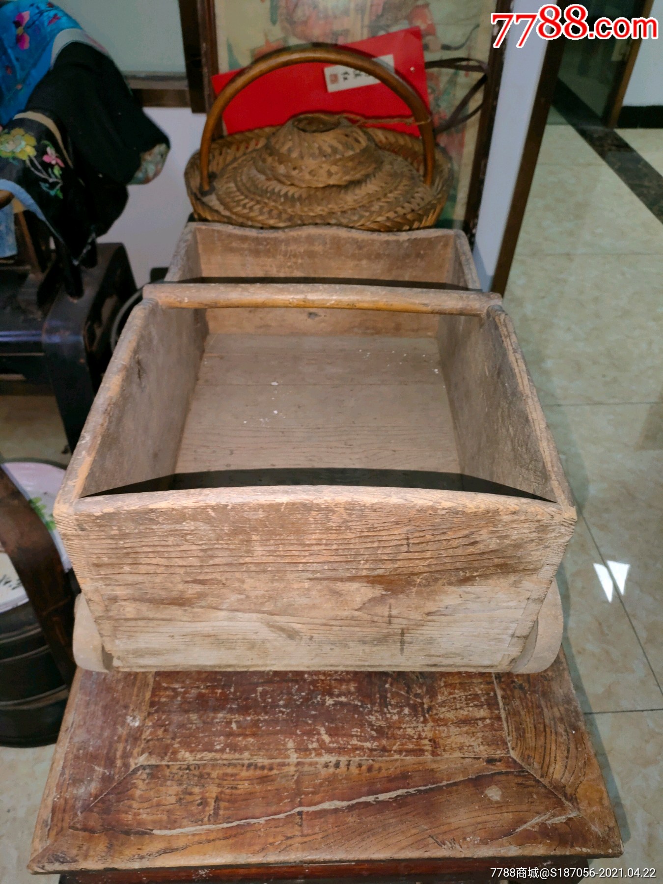 民国木头婴儿车