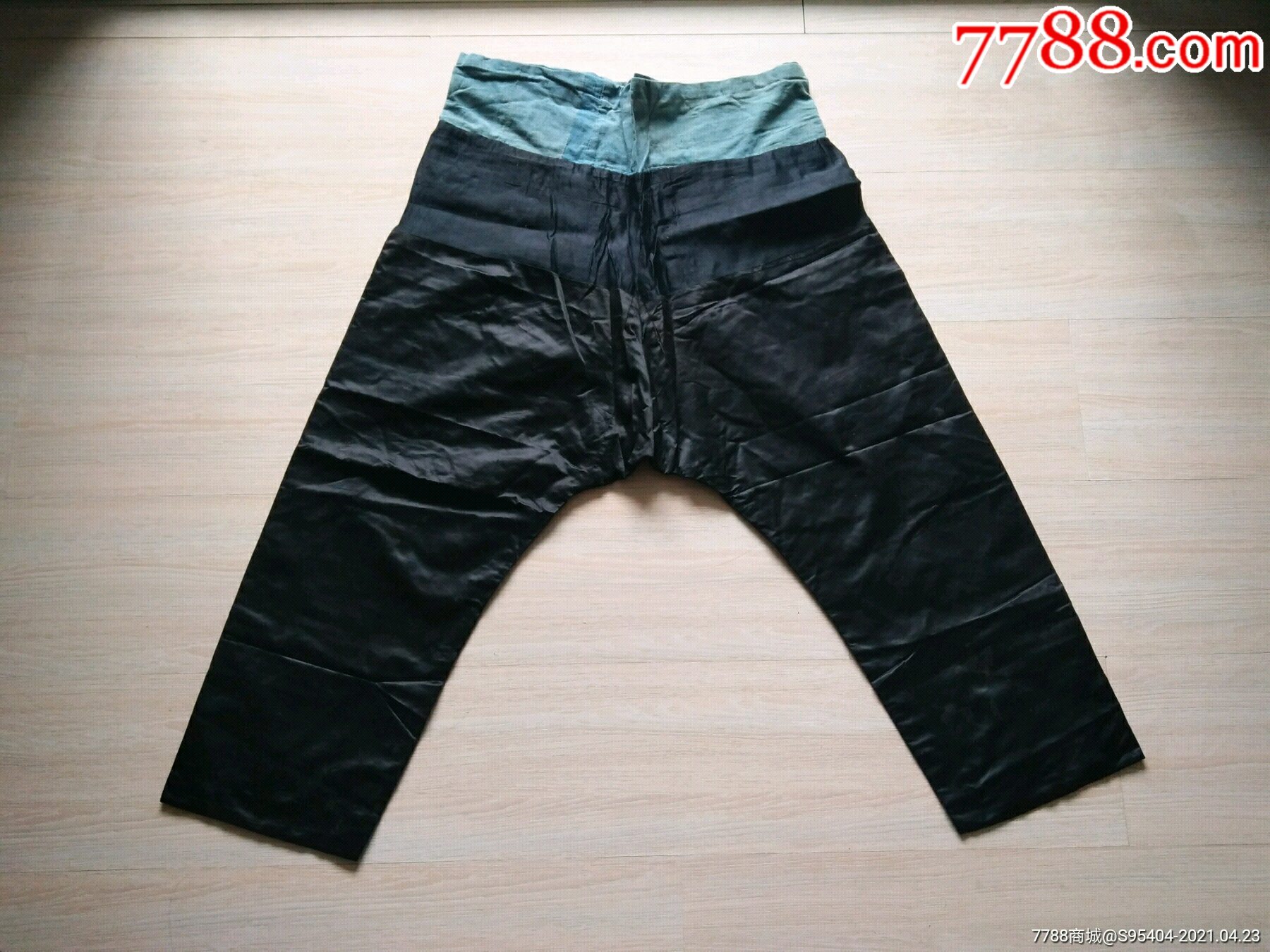 民国绸缎面料缅裆裤子.