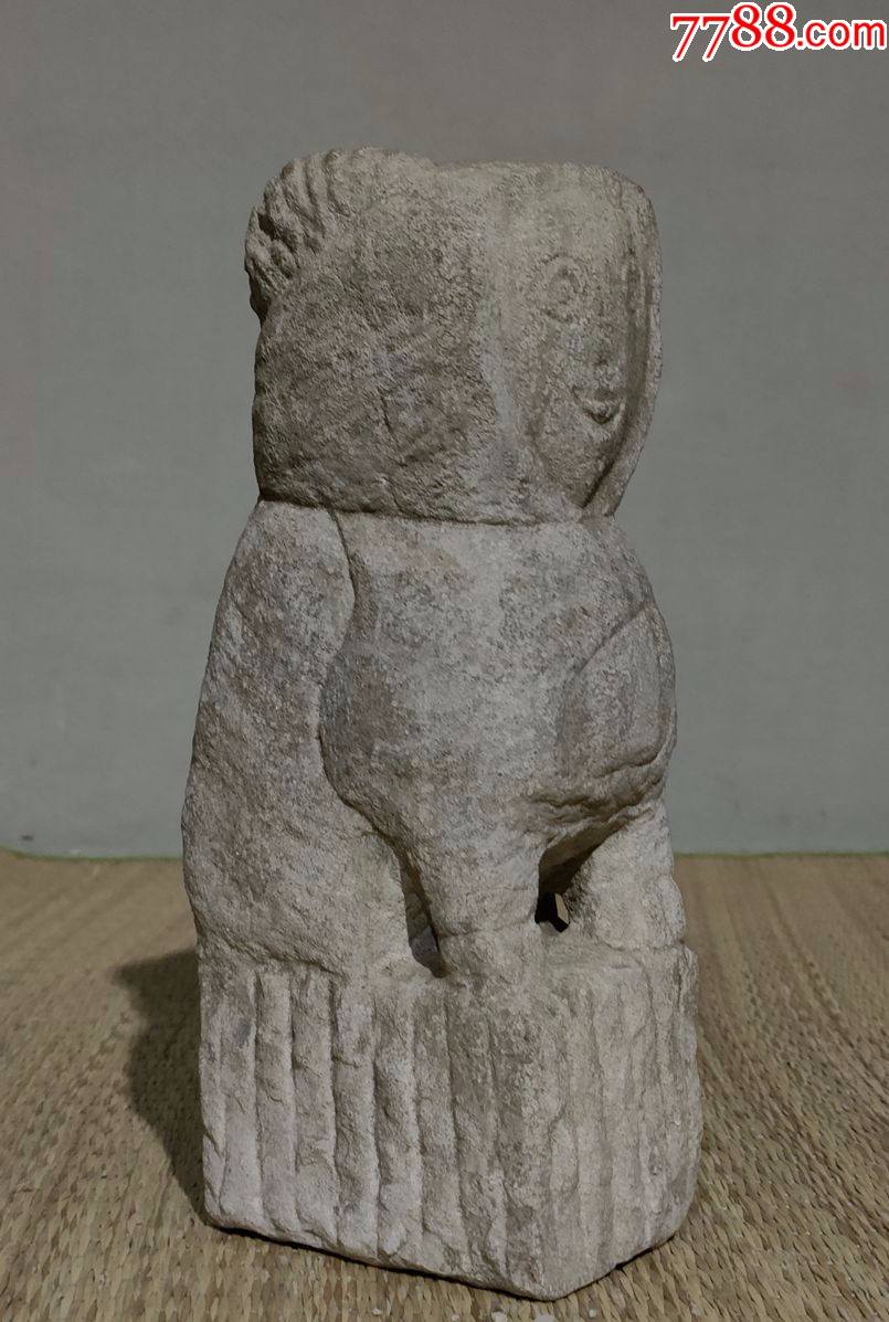 清代青石雕石猴文案摆件