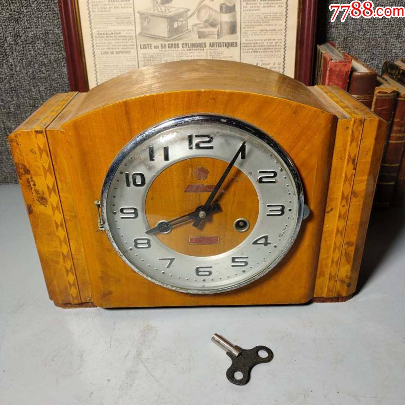 经典怀旧老物件文革三五金梅牌机械座钟发条钟表民俗陈设摆件好用